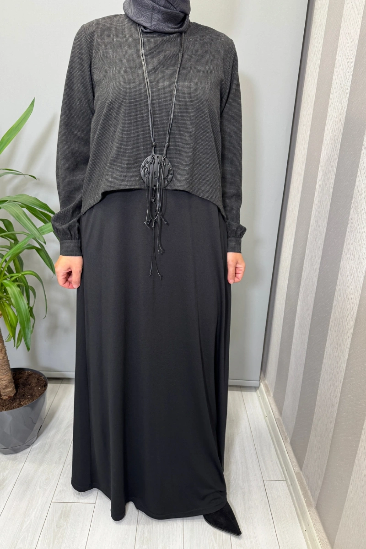 Almarwah Aksesuar Detaylı Elbise Siyah 202927