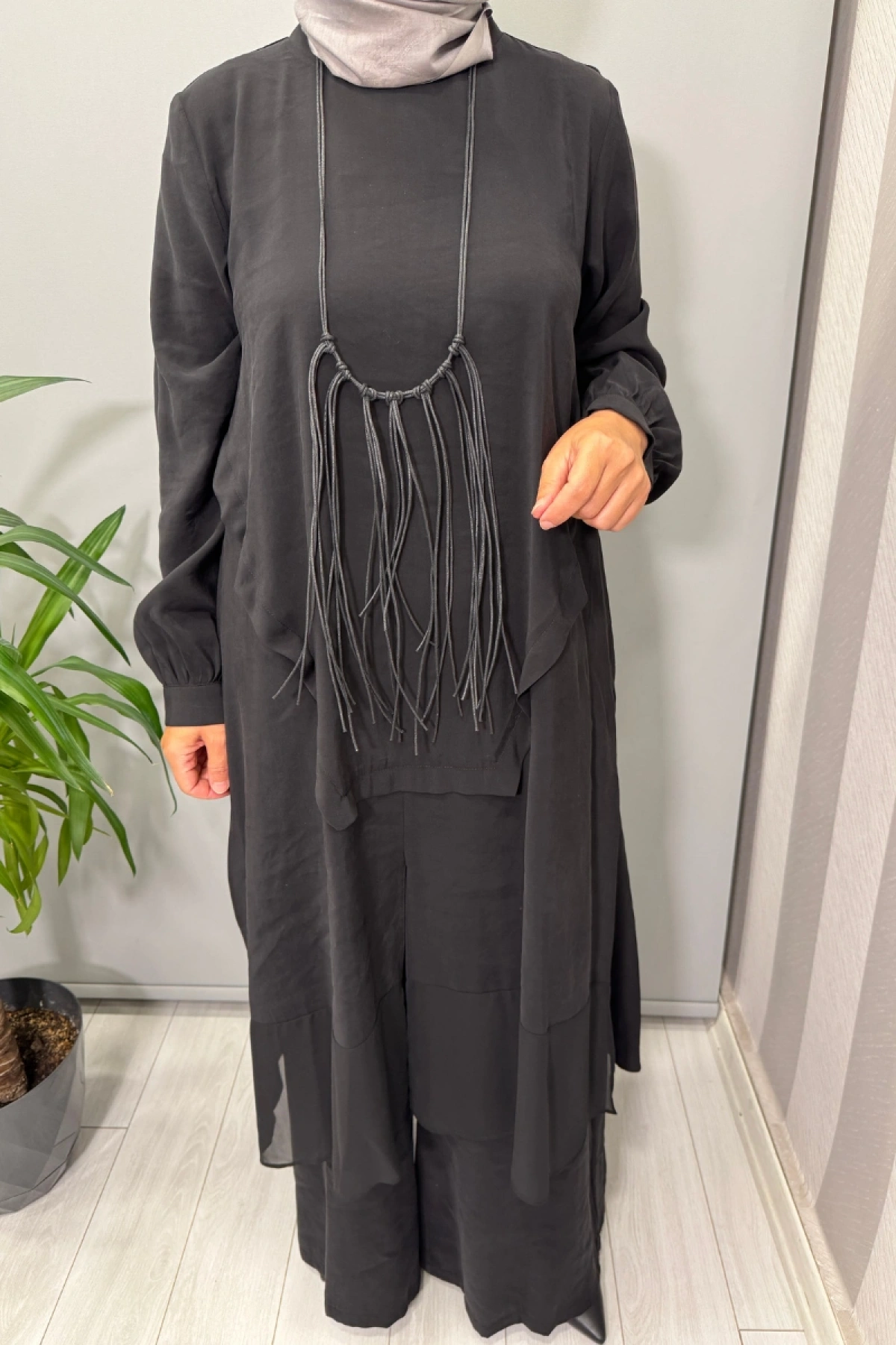Almarwah Aksesuar Detaylı Siyah 202889