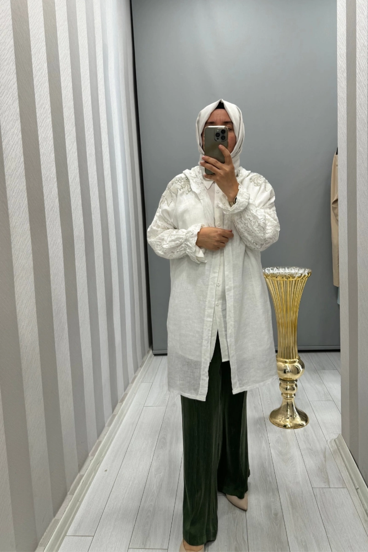Dresssing Room Dantel ve Taş Detaylı Kapüşonlu Ceket Beyaz Y71882