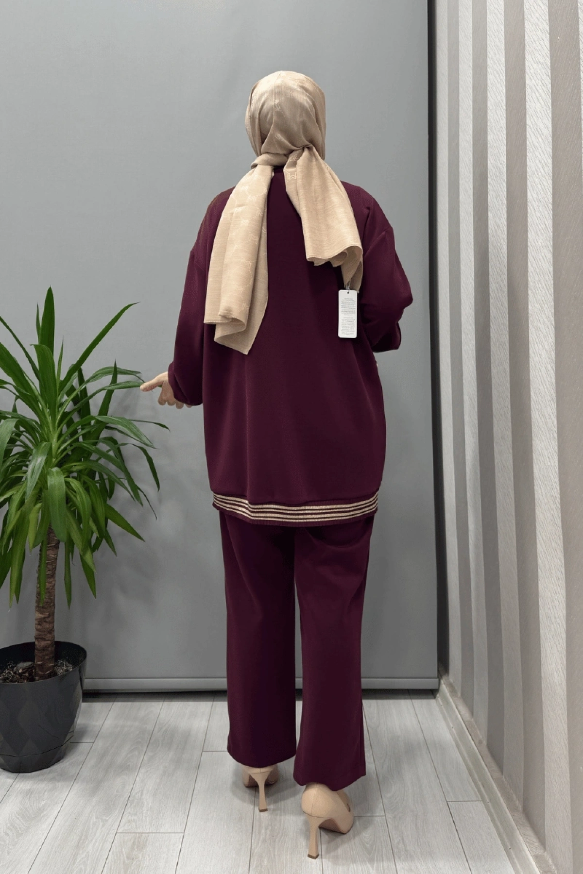 Ghisa Asimetrik Kesim Takım Mürdüm 25YGSTKM4851