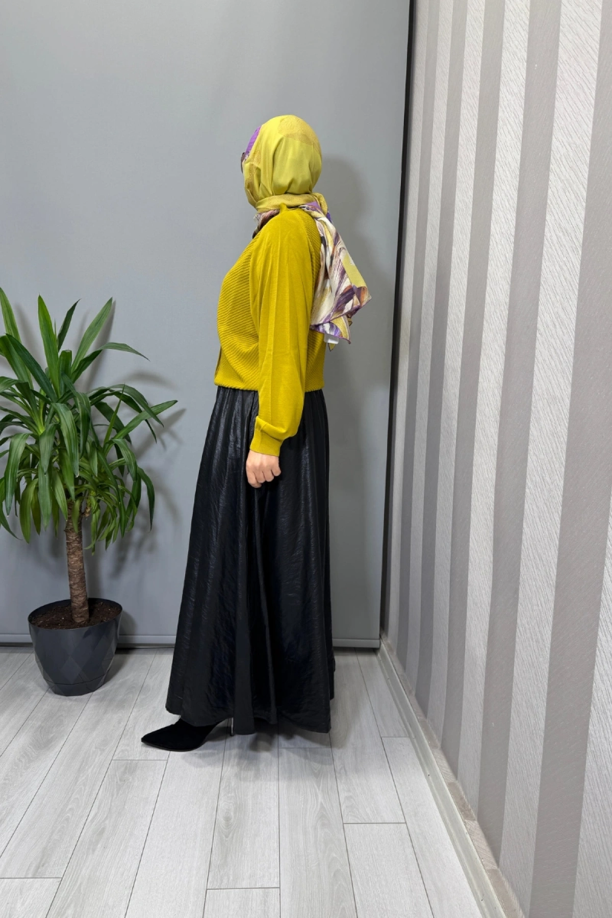 Ghisa Deri Etek Siyah 26KGSETK5383