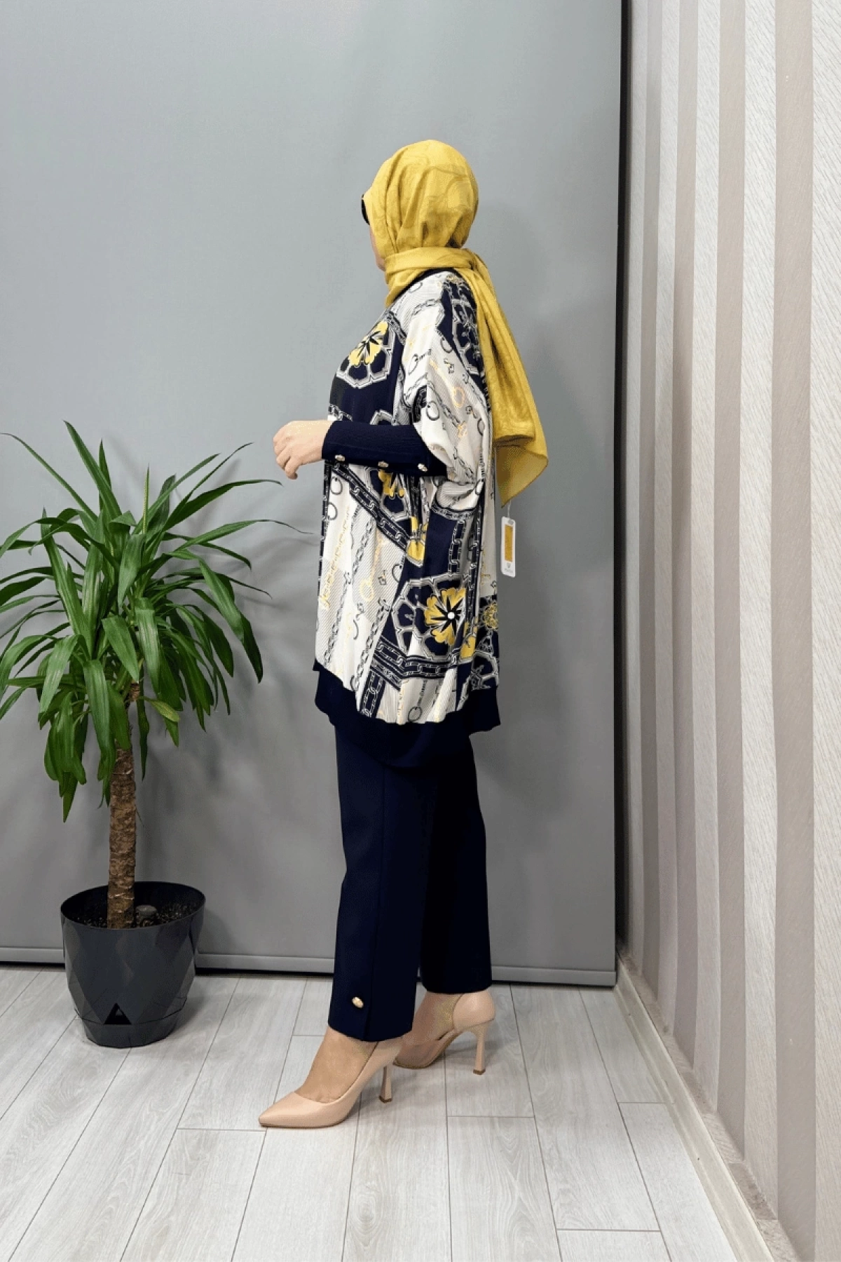 Ghisa Desenli Tunik Lacivert-Sarı 25YÖRTNK4016