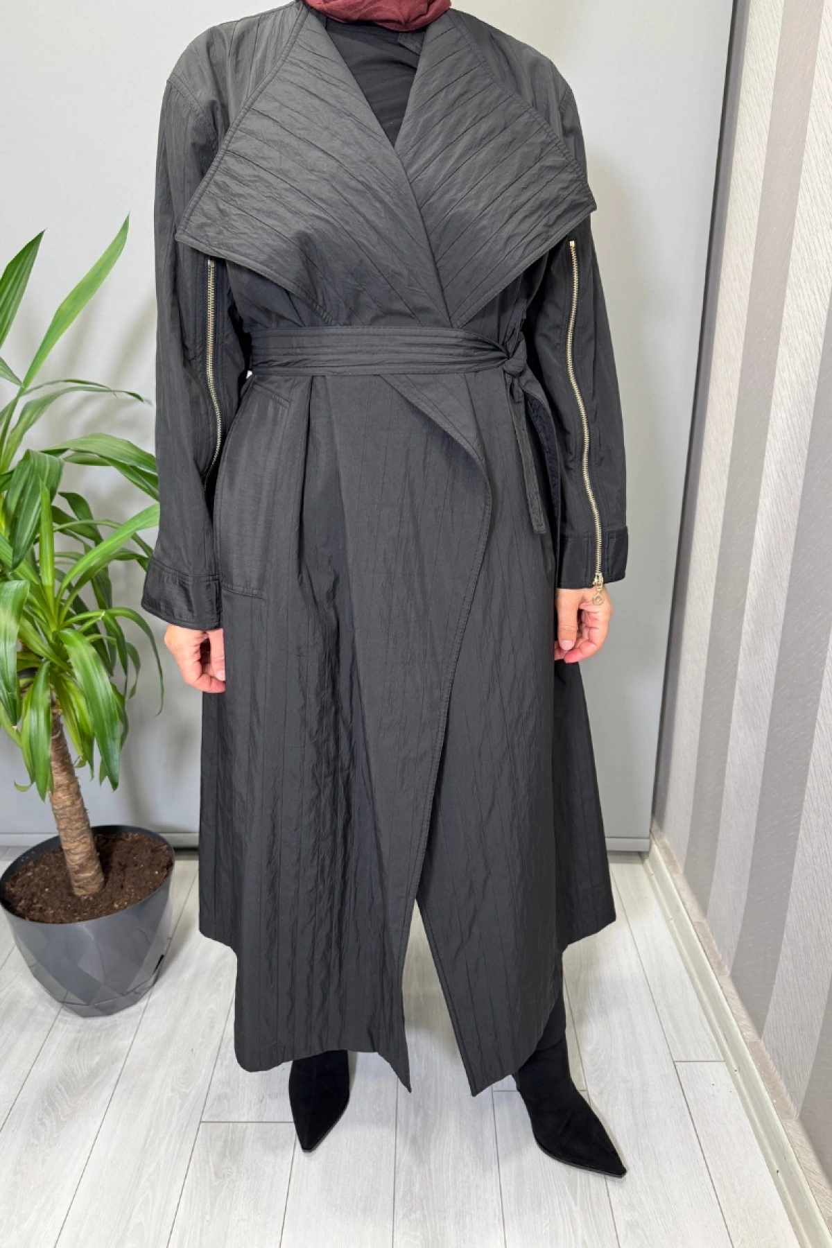 Ghisa Fermuar Detaylı Trenç Siyah 26KGSPRD2684