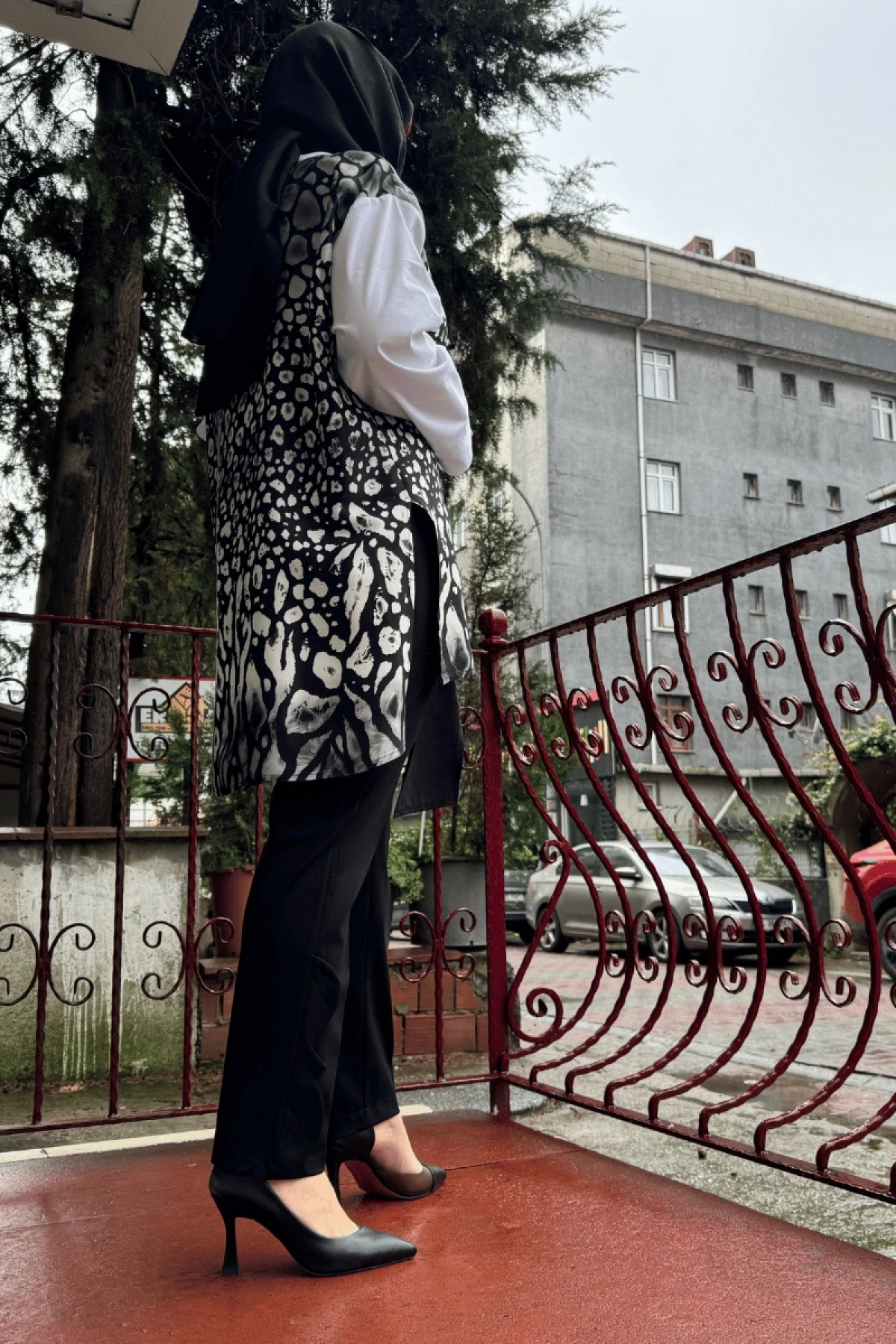 Ghisa Fermuar Ve Çıtçıt Detaylı Gömlek Siyah-Beyaz 5KGSTNK4799