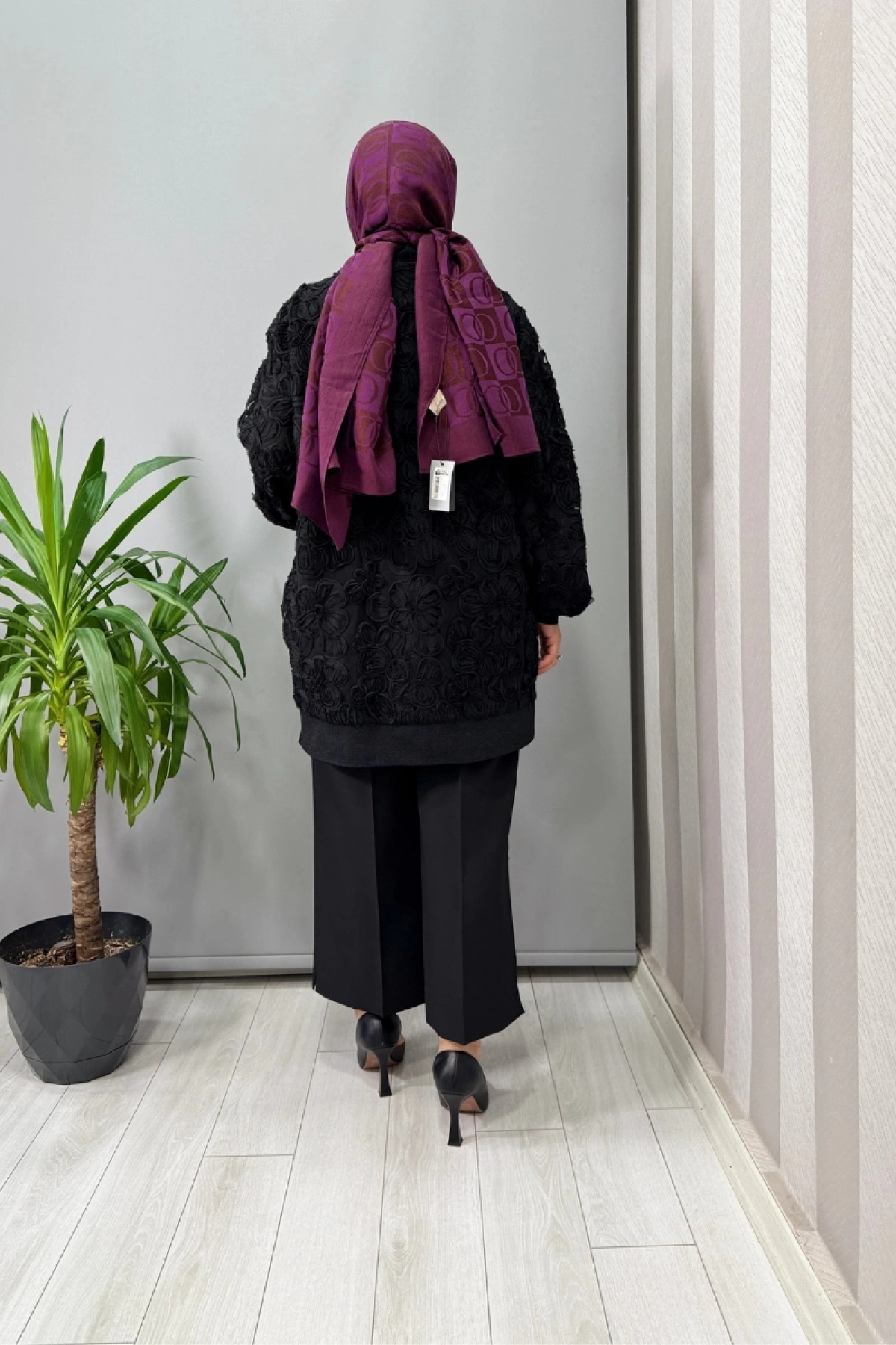 Ghisa Gül Detaylı Kap Siyah 26KGSCKT3206
