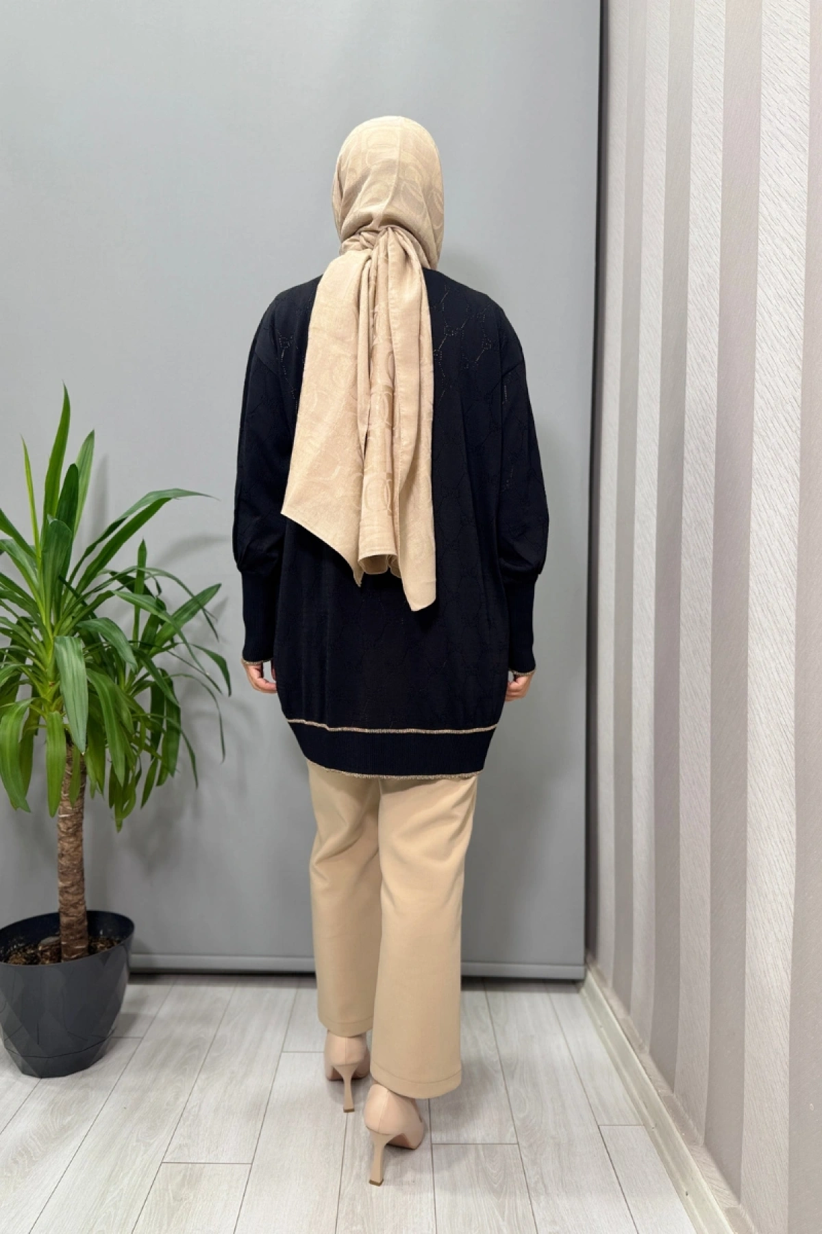Ghisa Hırka Siyah 26KOBHRK3166