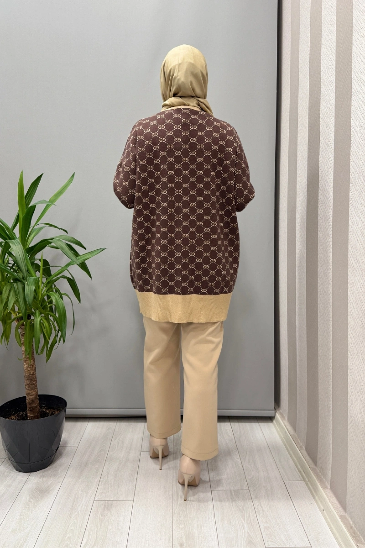 Ghisa Hırka Siyah-Camel 26KOBHRK3083