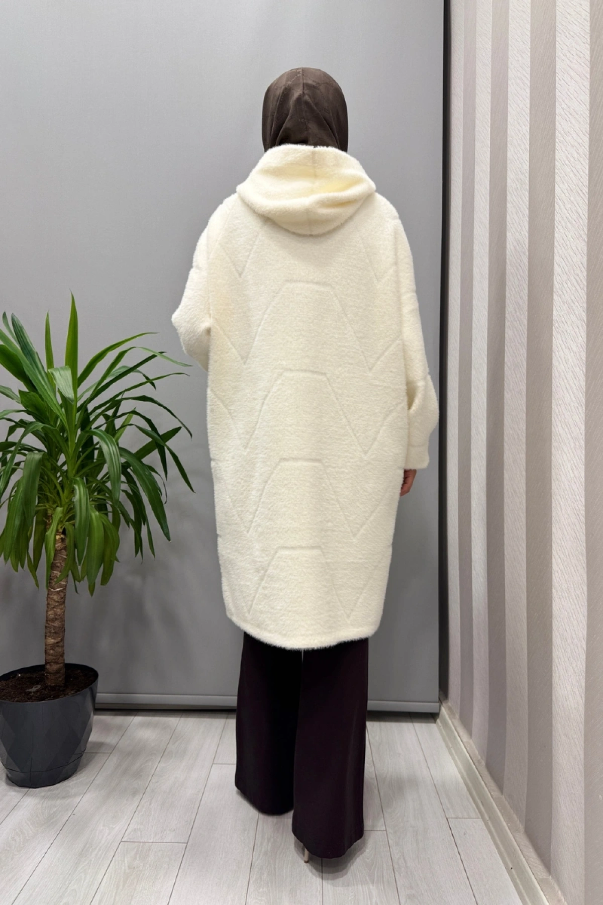 Ghisa Kapüşonlu Yumuşak Dokulu Kaban Ekru 26KGSKBN6547