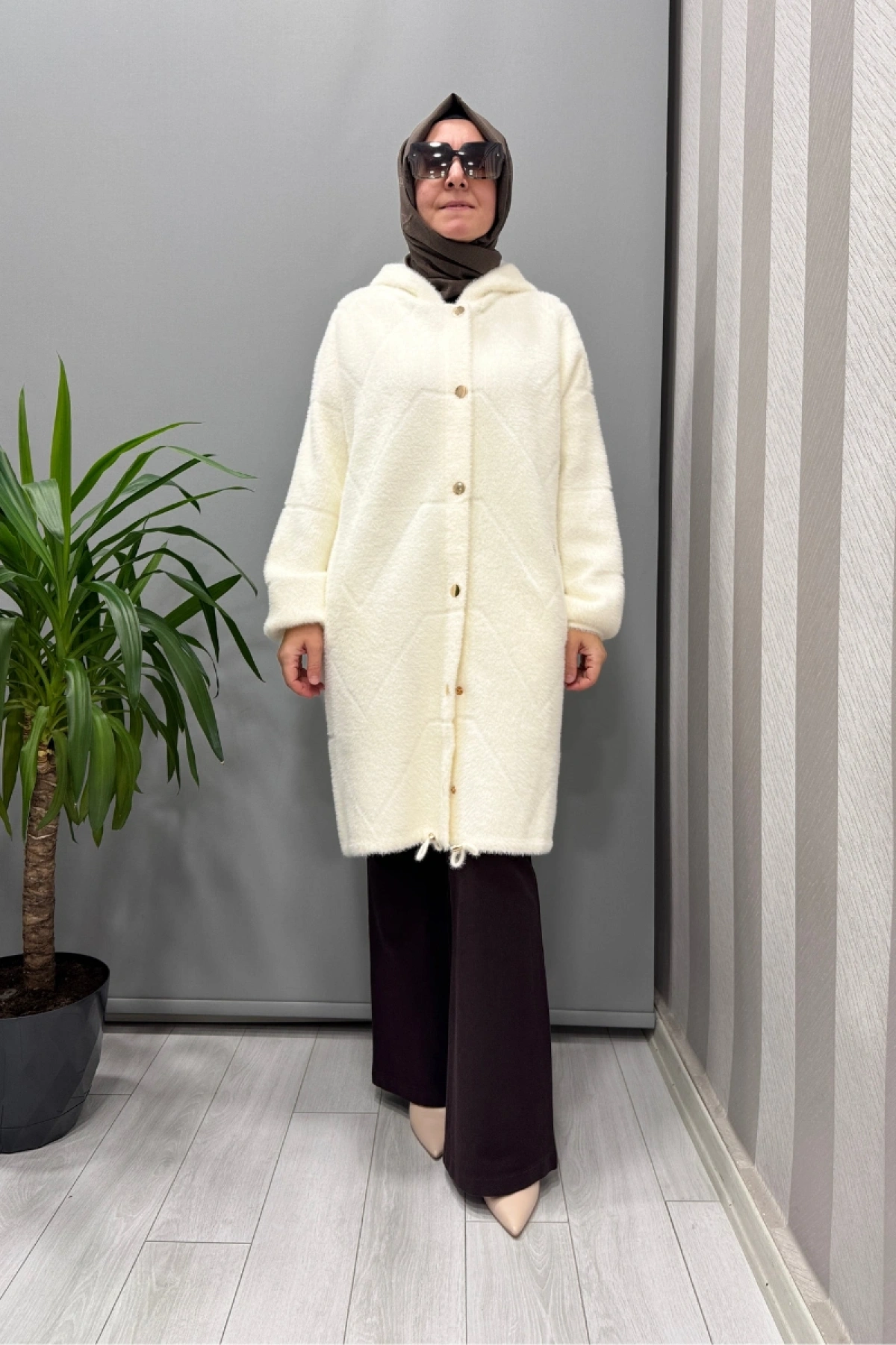 Ghisa Kapüşonlu Yumuşak Dokulu Kaban Ekru 26KGSKBN6547