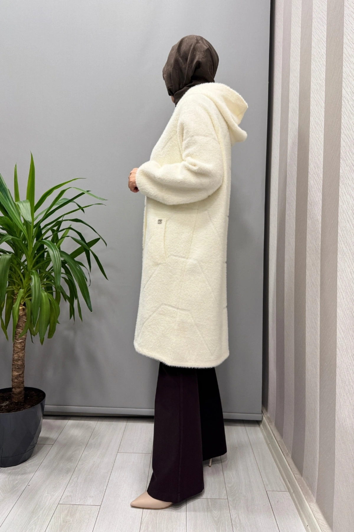 Ghisa Kapüşonlu Yumuşak Dokulu Kaban Ekru 26KGSKBN6547