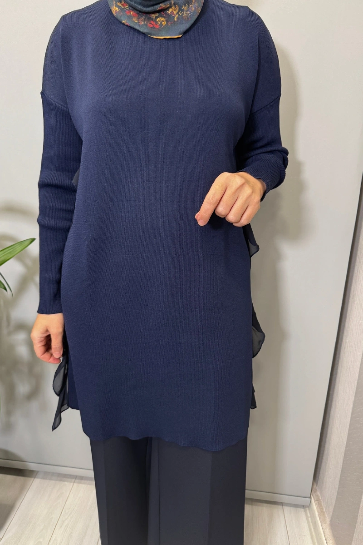 Ghisa Şifon Detaylı Tunik Lacivert 25YOBTNK4689