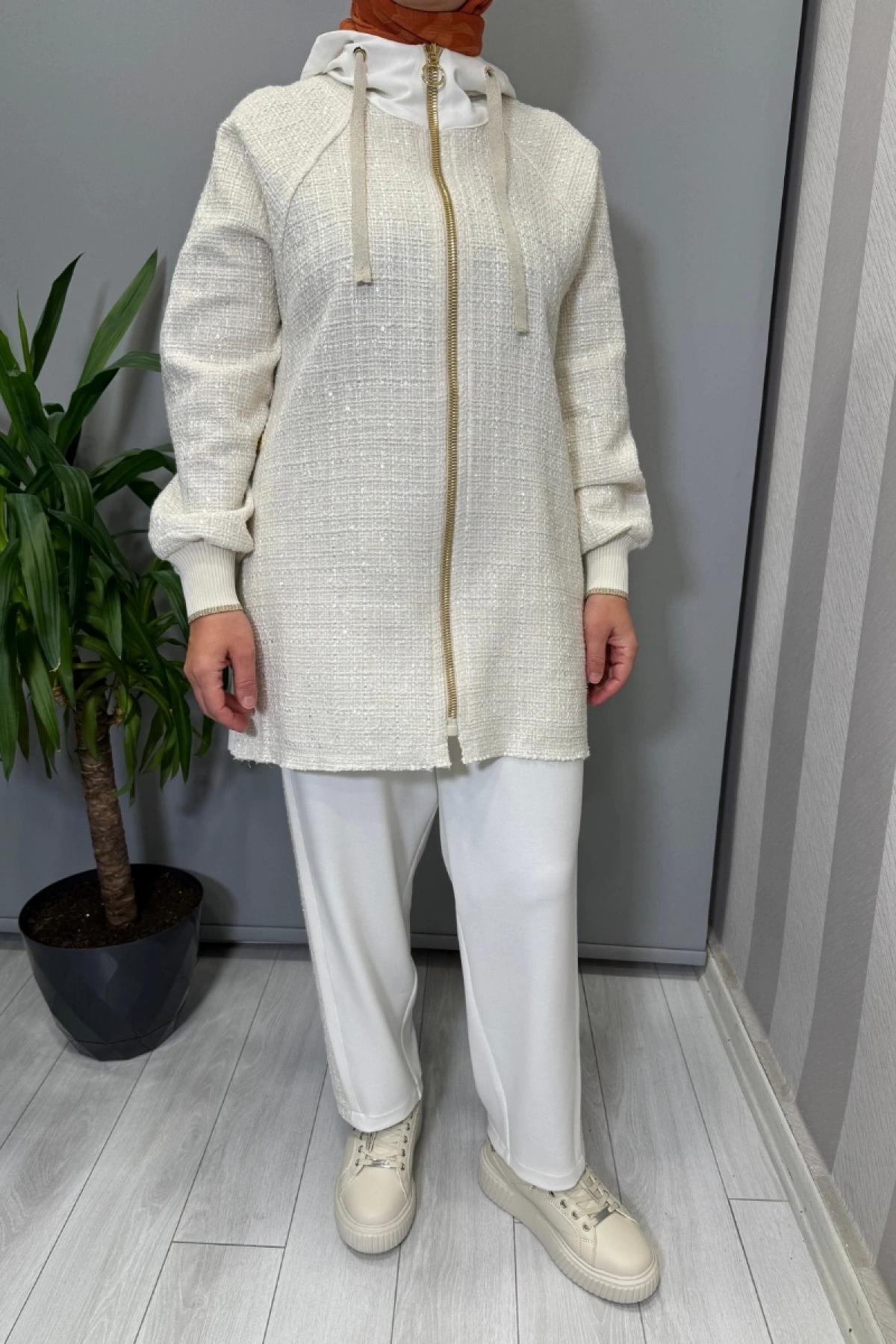 Ghisa Takım Ekru 26KGSTKM3300