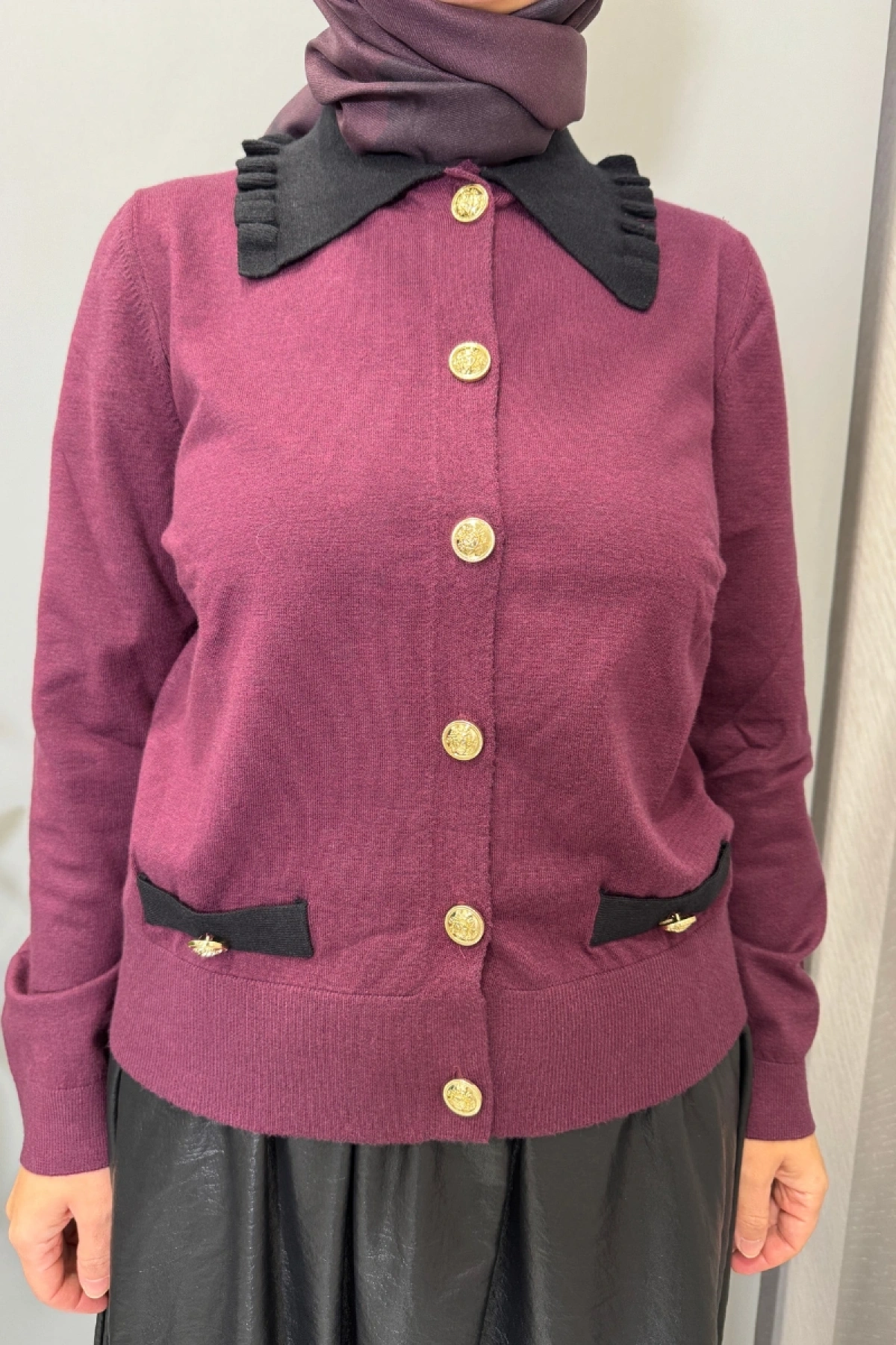 Ghisa Yaka Detaylı Kısa Triko Hırka Mürdüm 26KOBHRK3048