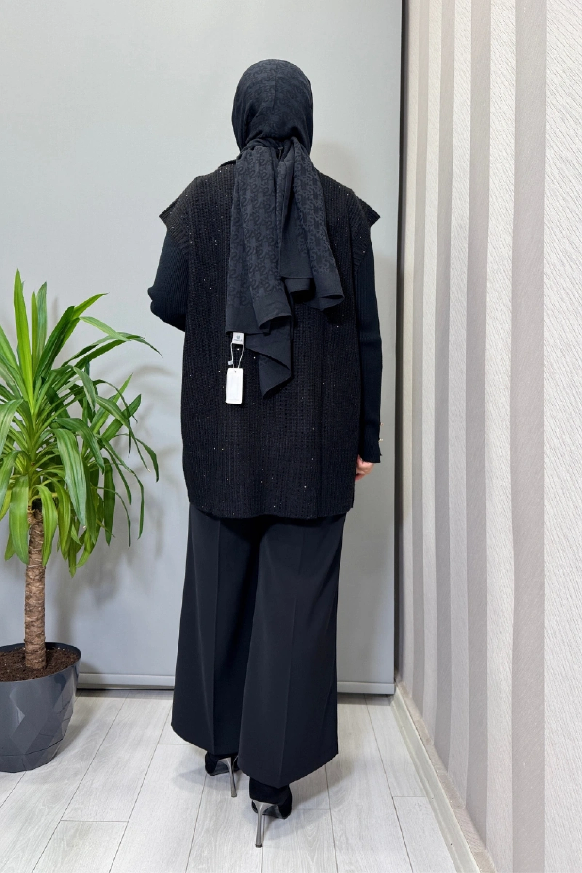 Ghisa Yelek Siyah 26KGSYLK3302