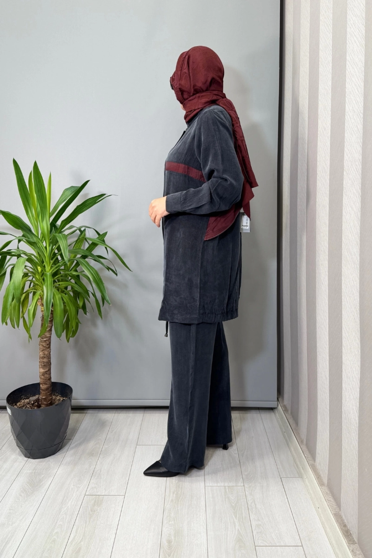 Lissmore Arkası Detaylı İpek Takım Siyah 5918