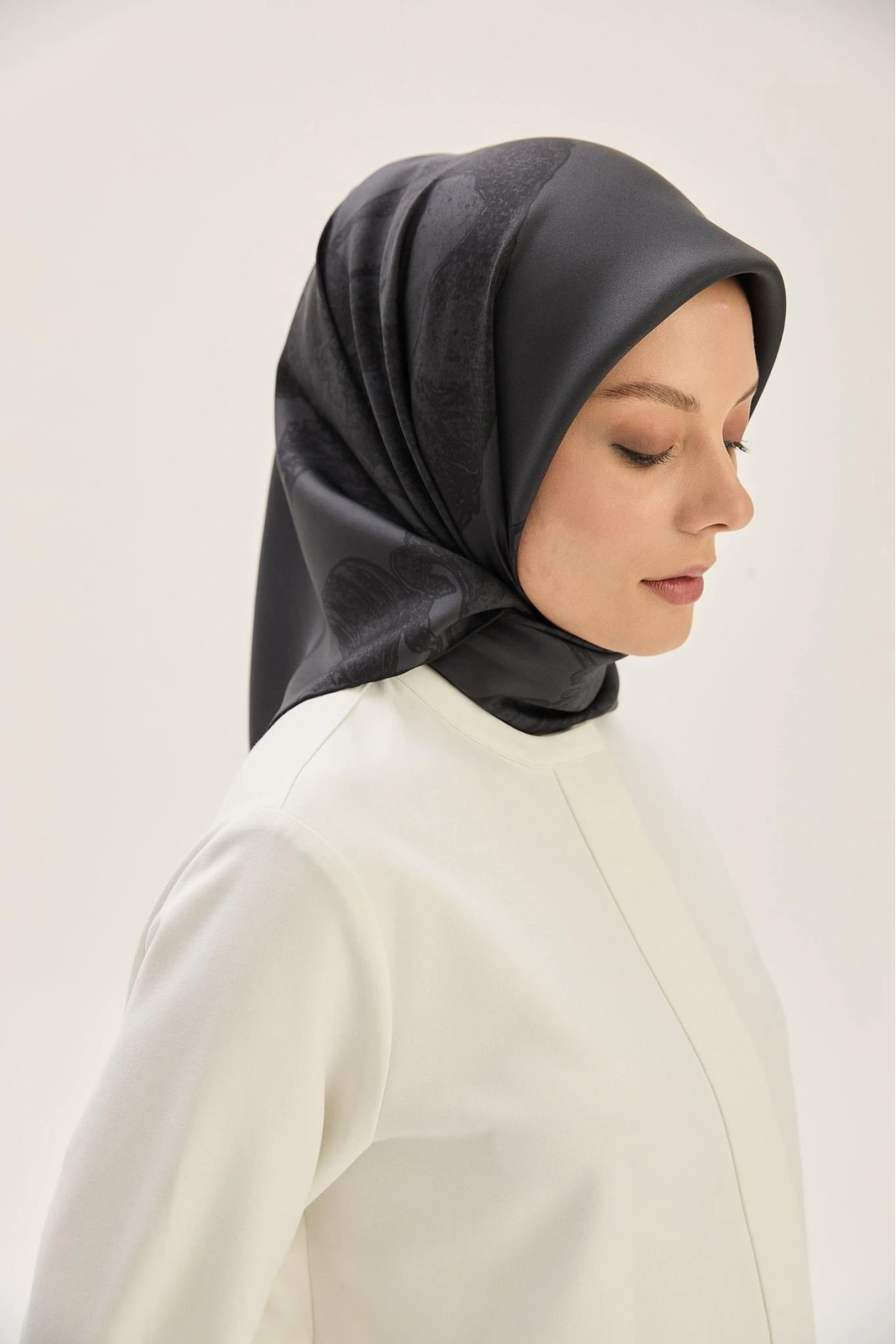 Maisa HALE TİVİL İPEK EŞARP 90*90 CM - ANTRASİT