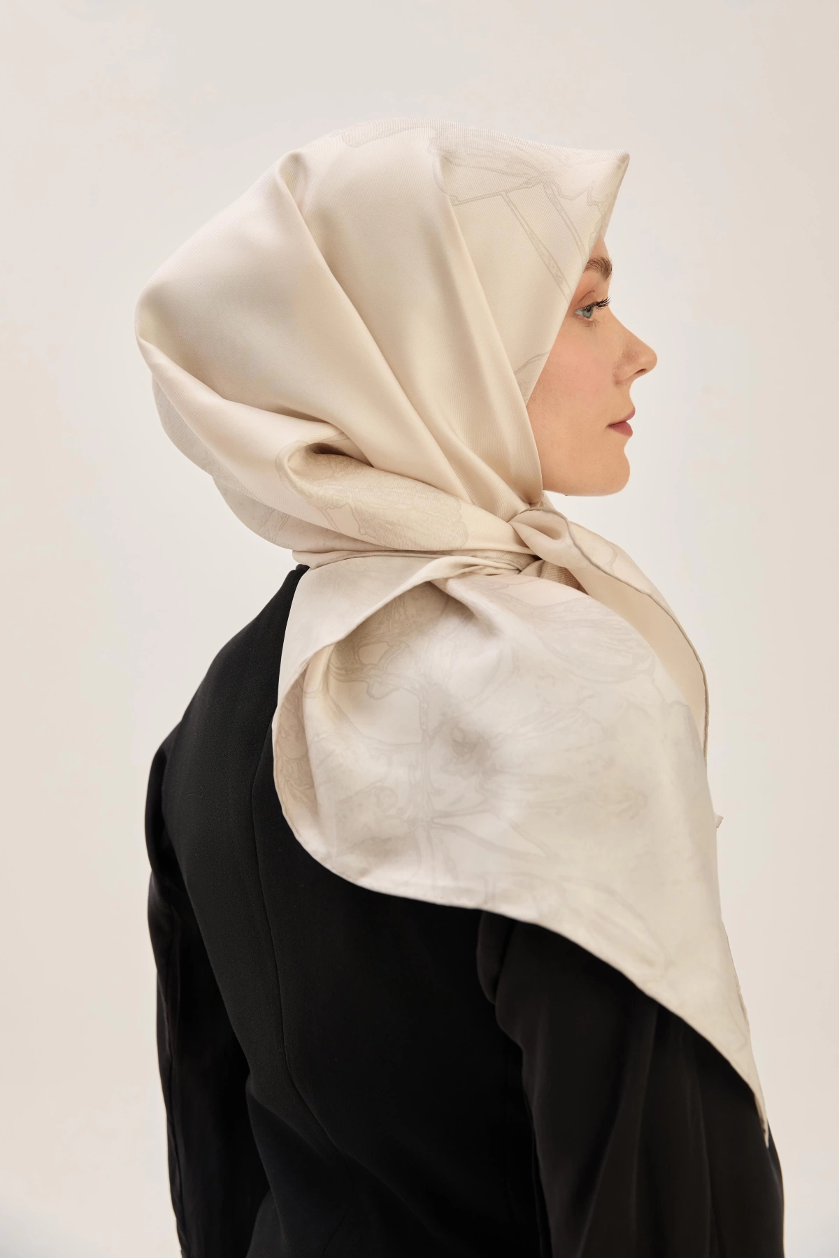 Maisa HALE TİVİL İPEK EŞARP 90*90 CM - BEJ