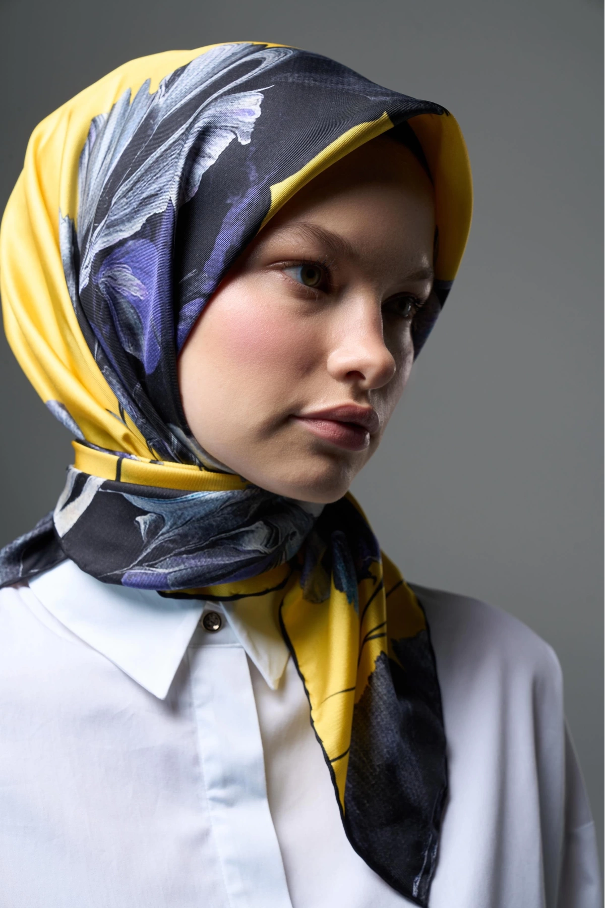 Maisa HALE TİVİL İPEK EŞARP 90*90 CM - SARI