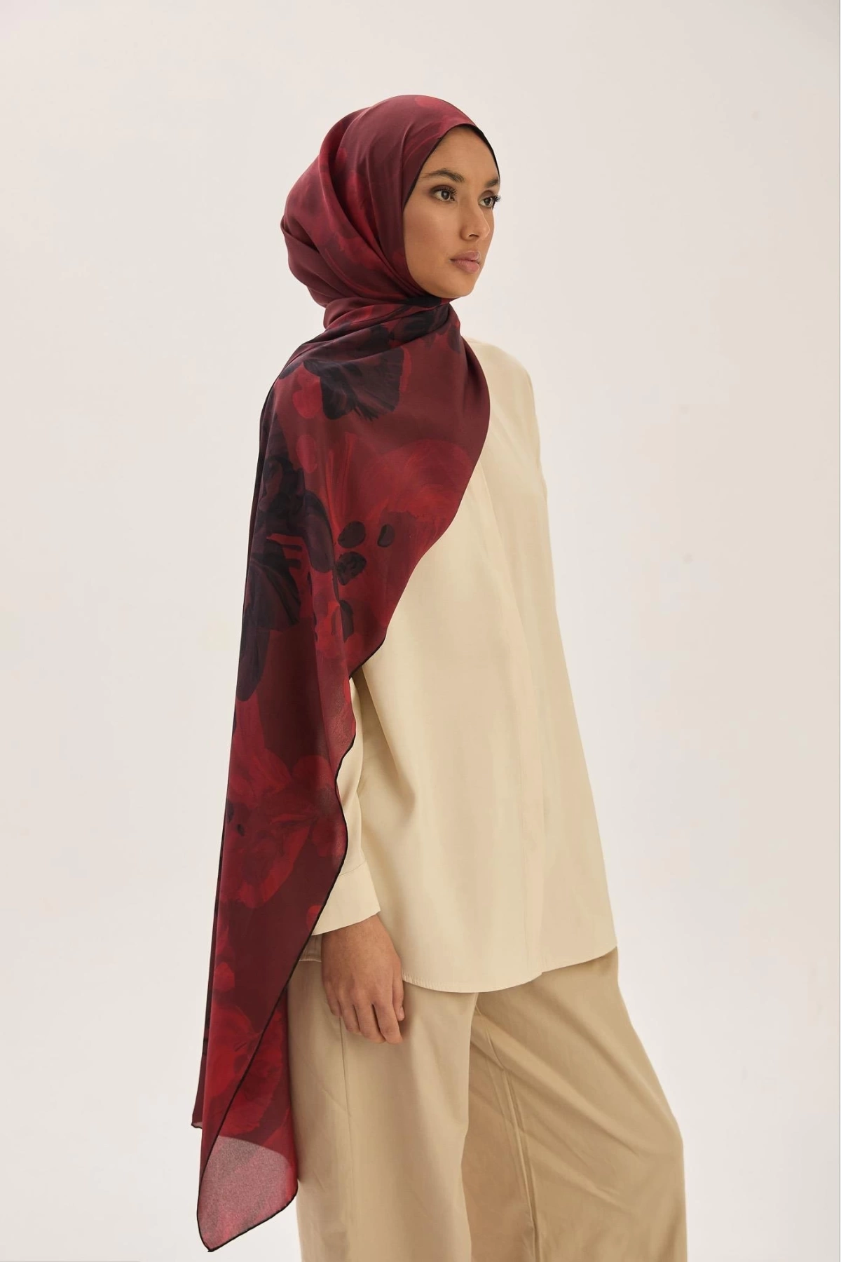 Maisa KEHRİBAR KREP İPEK ŞAL 70*190 CM - KIRMIZI