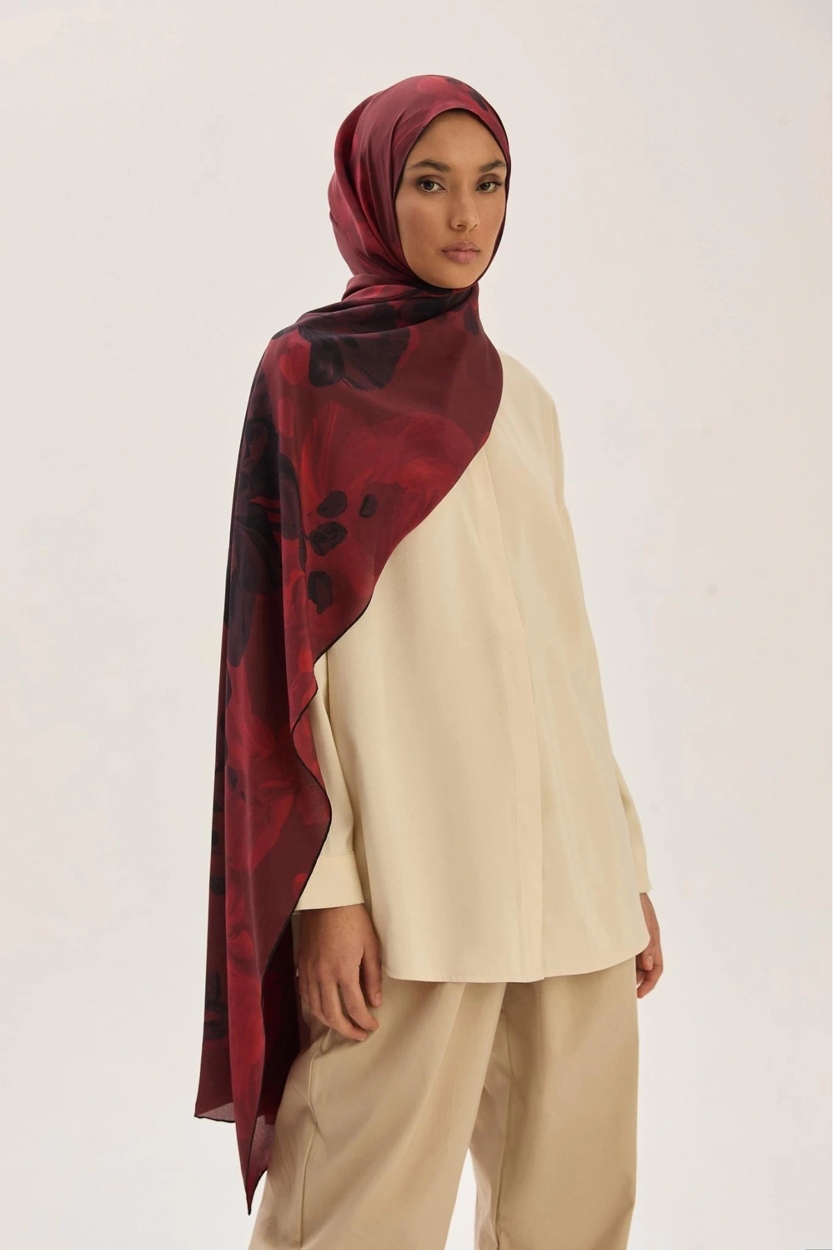 Maisa KEHRİBAR KREP İPEK ŞAL 70*190 CM - KIRMIZI