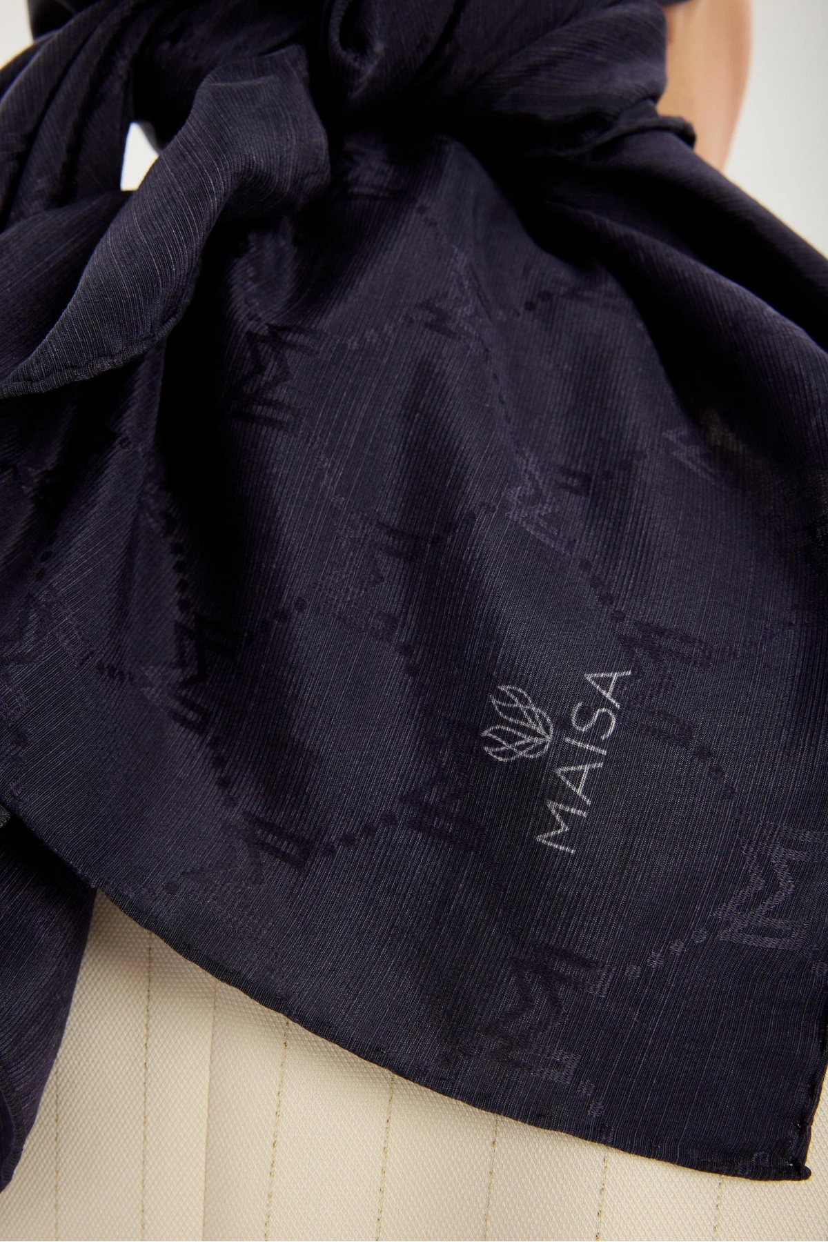 Maisa NEDA PAMUK İPEK EŞARP 90*90 CM - LACİVERT