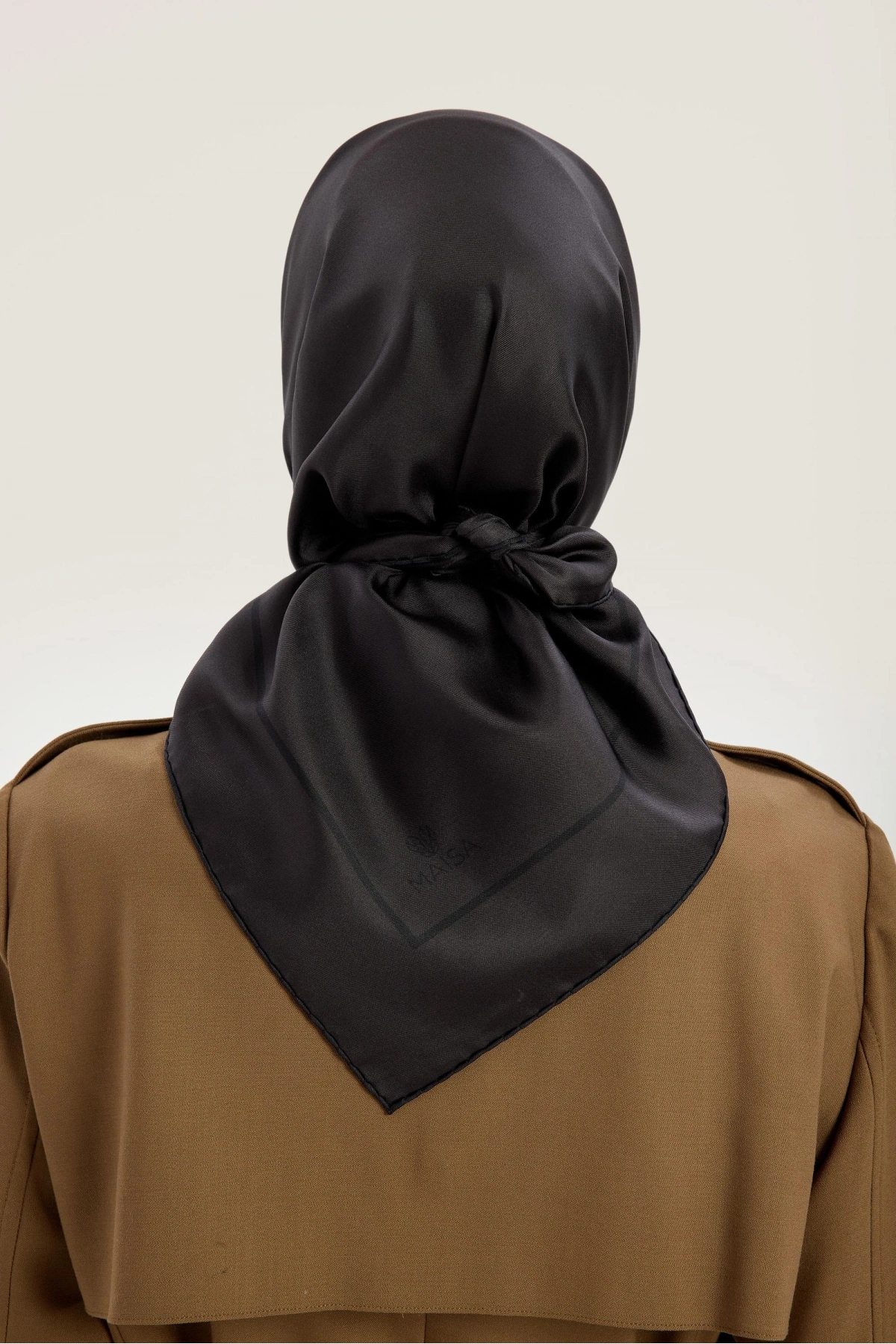 Maisa PAK TİVİL İPEK EŞARP 90*90 CM - KAHVERENGİ