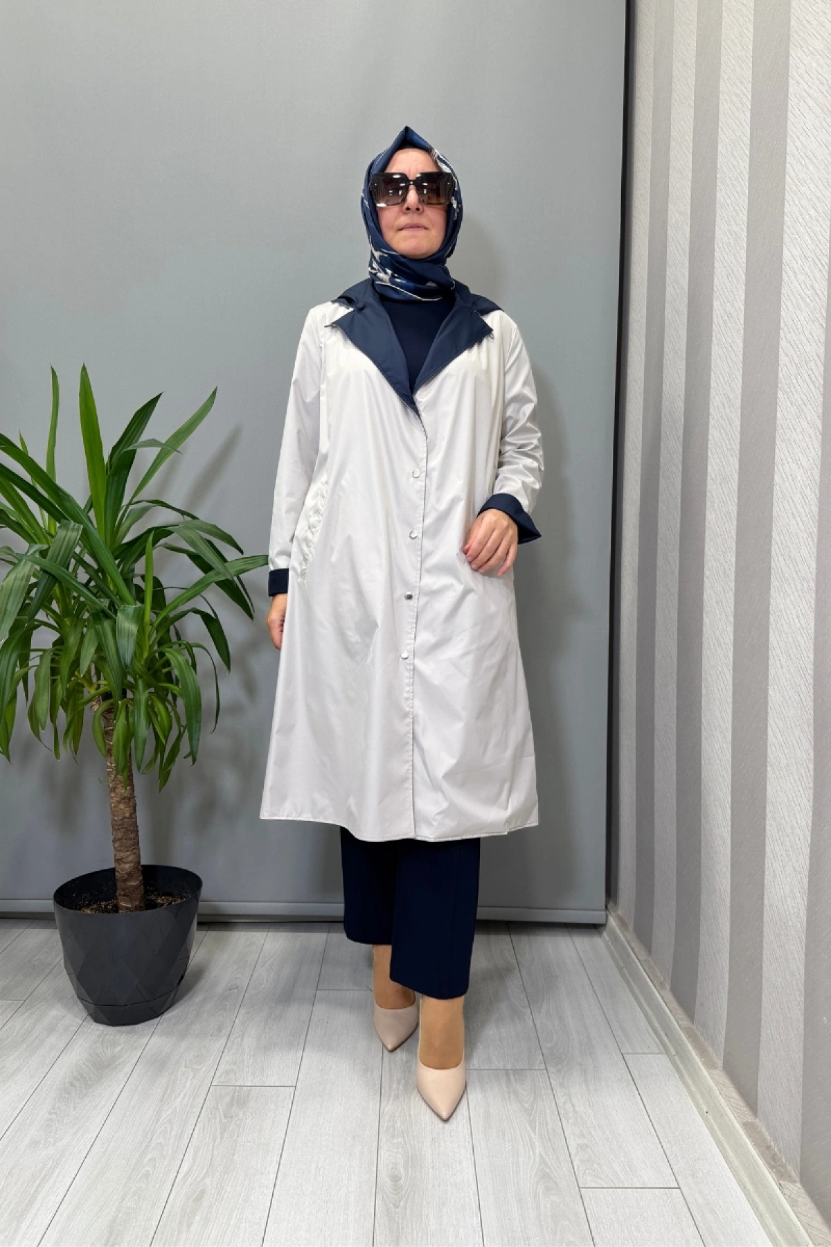 Miss Dalida Çift Taraflı Hafif Yumoş Mont Lacivert-Ekru T25PF-8012