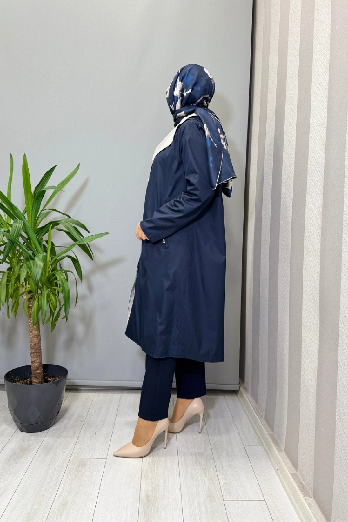 Miss Dalida Çift Taraflı Hafif Yumoş Mont Lacivert-Ekru T25PF-8012