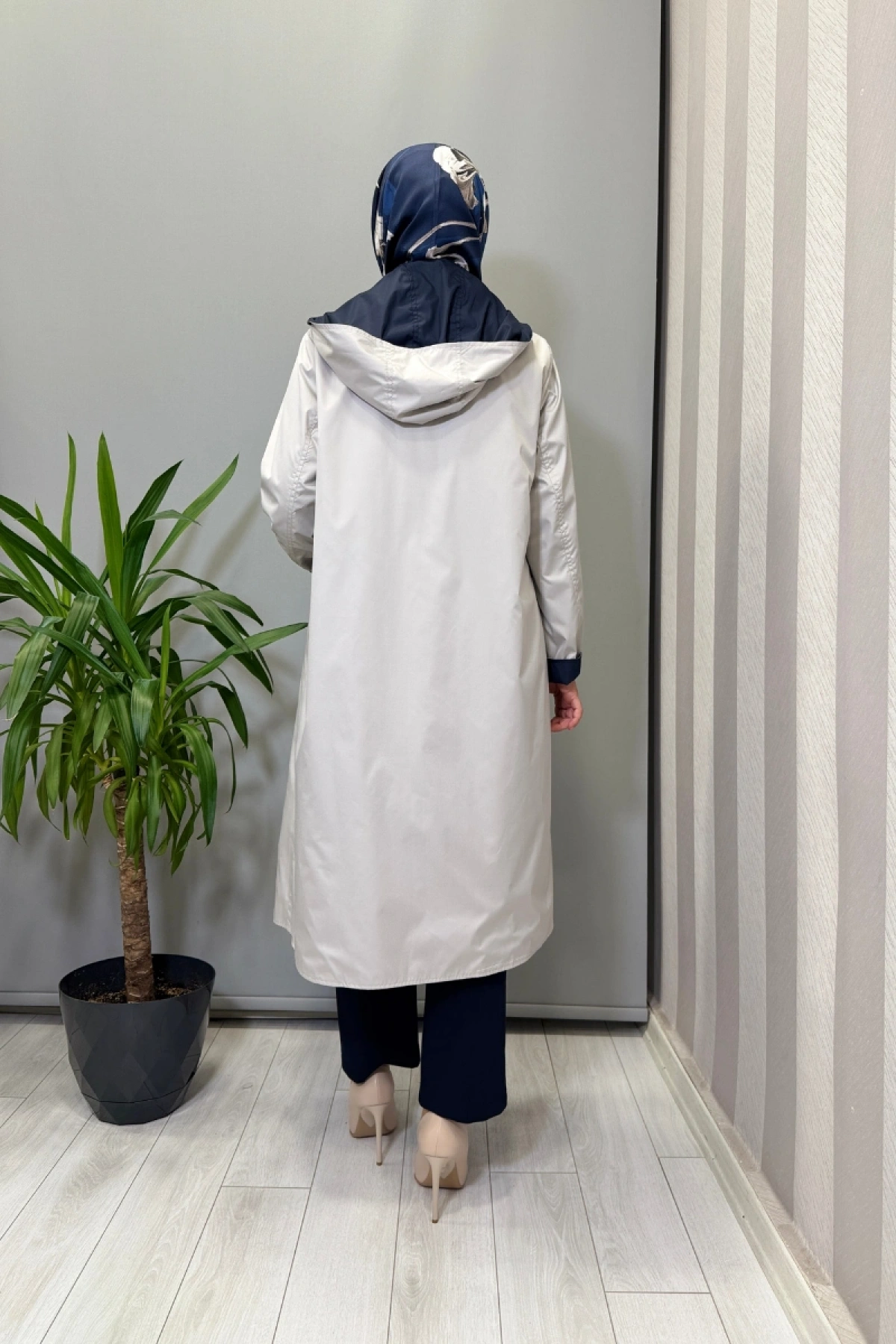 Miss Dalida Çift Taraflı Hafif Yumoş Mont Lacivert-Ekru T25PF-8012