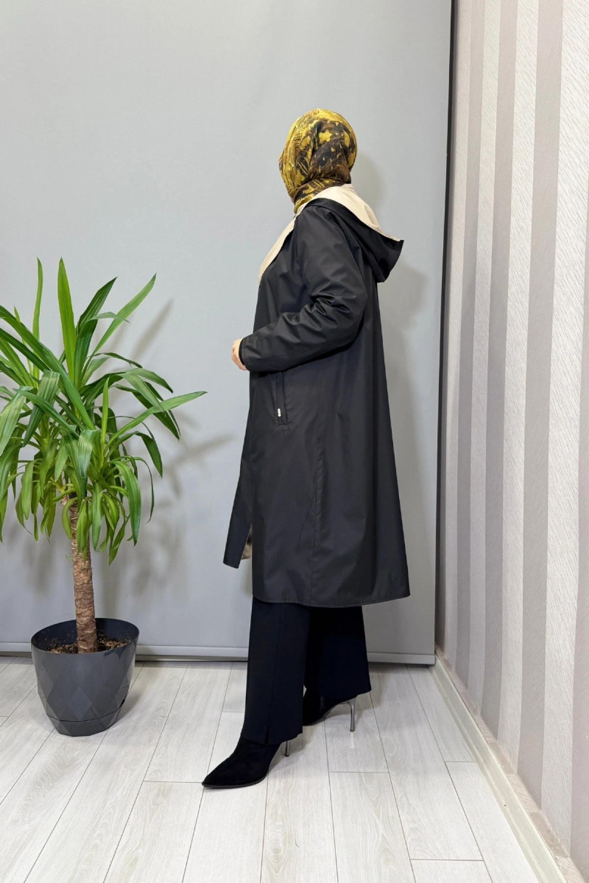 Miss Dalida Çift Taraflı Hafif Yumoş Mont Siyah-Bej T25PF-8012