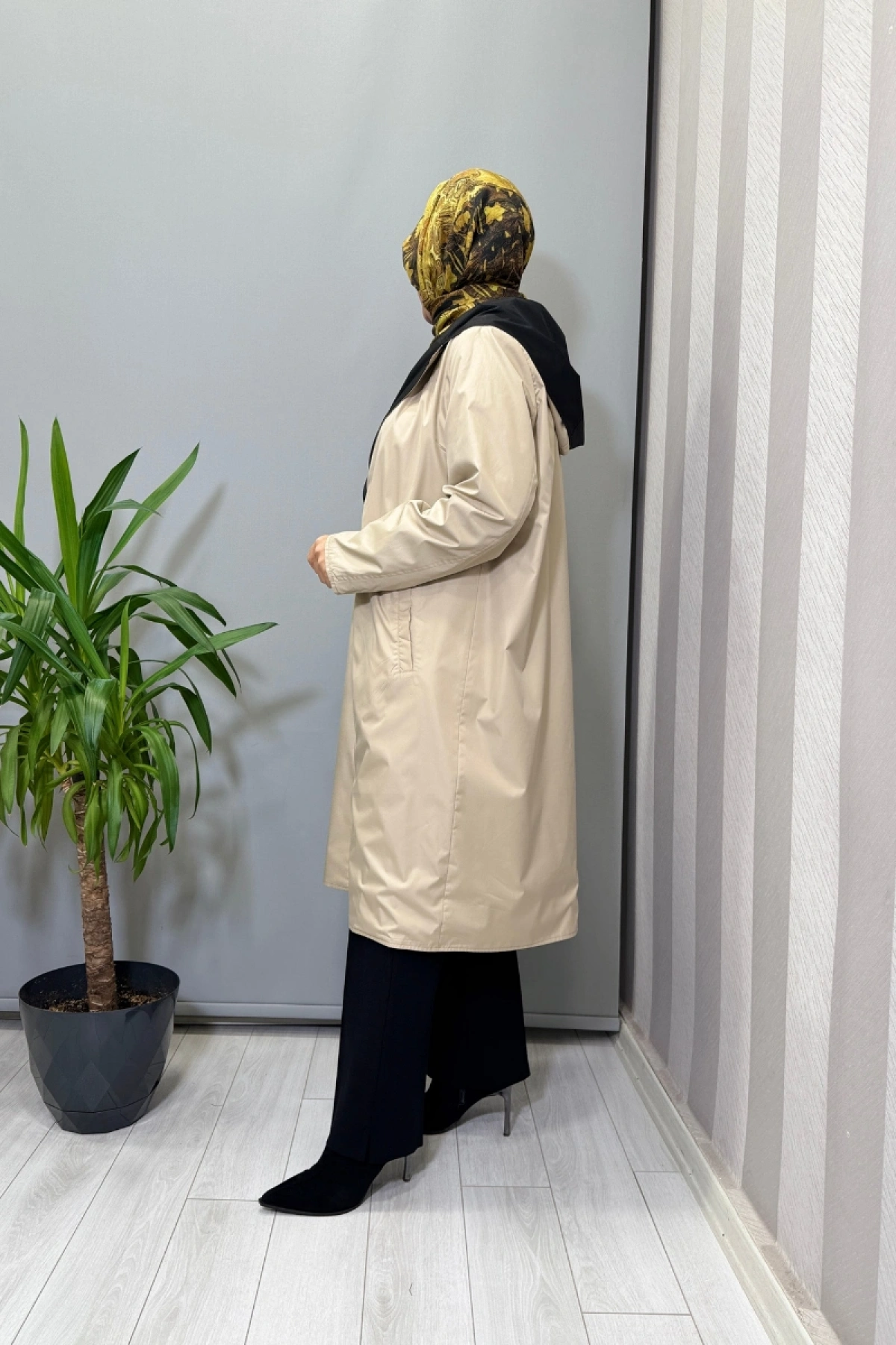 Miss Dalida Çift Taraflı Hafif Yumoş Mont Siyah-Bej T25PF-8012