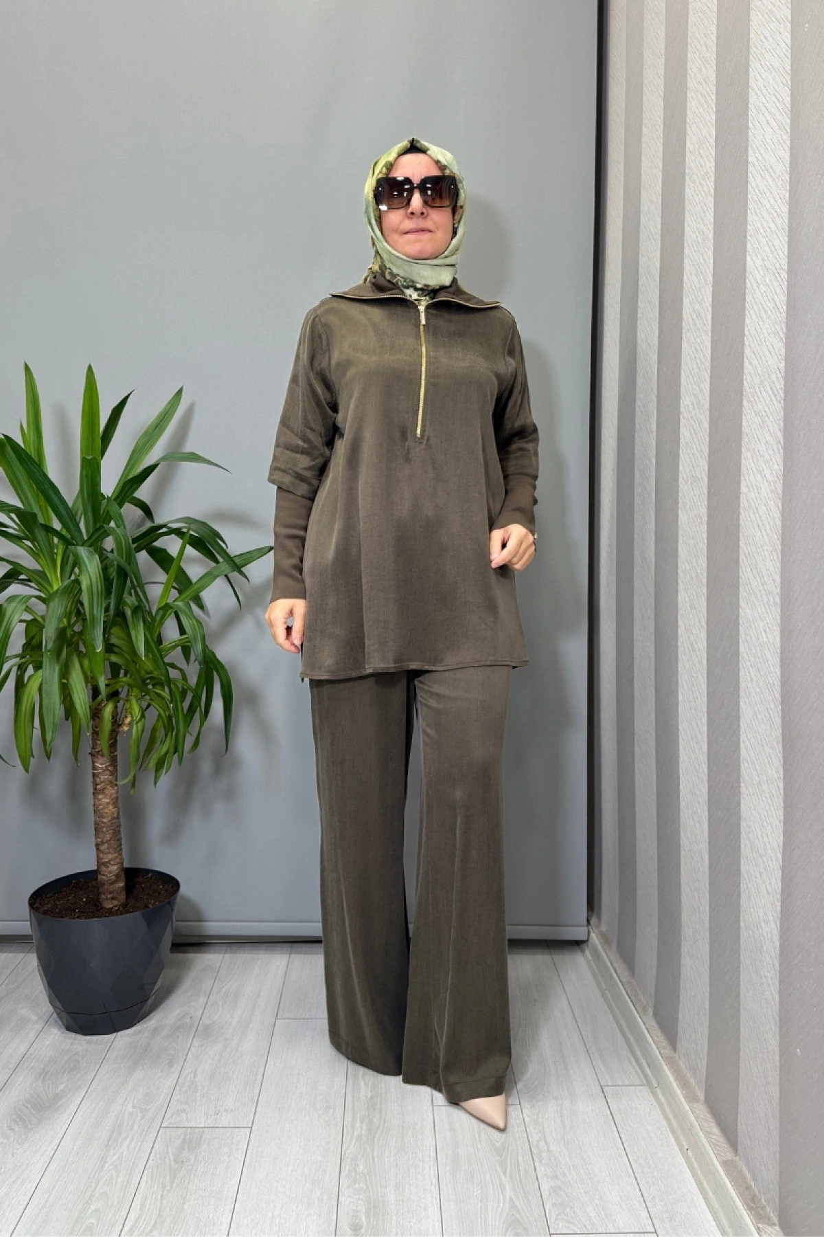 Miss Dalida Cupro Tunik Haki T26K-6020