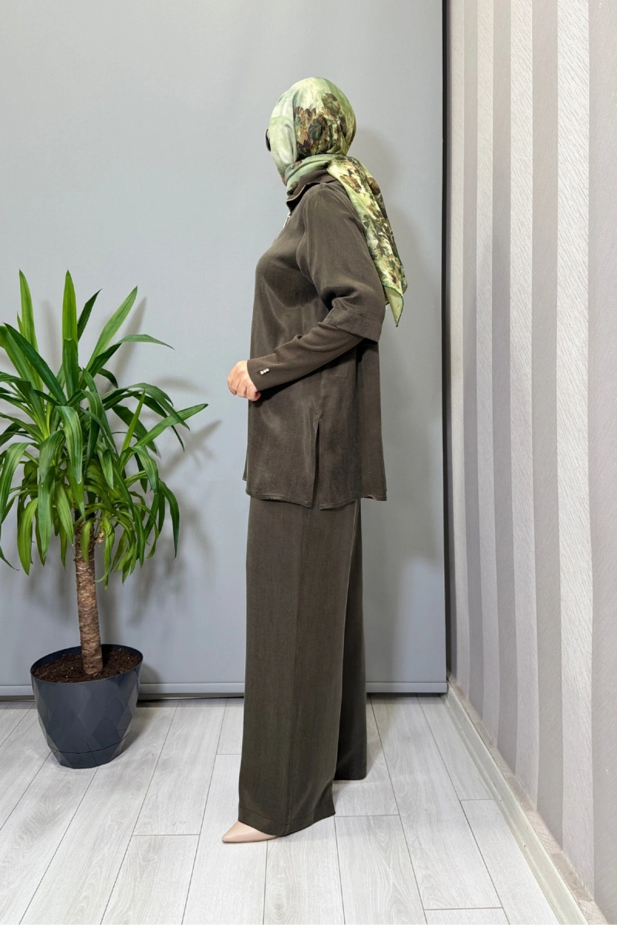 Miss Dalida Cupro Tunik Haki T26K-6020