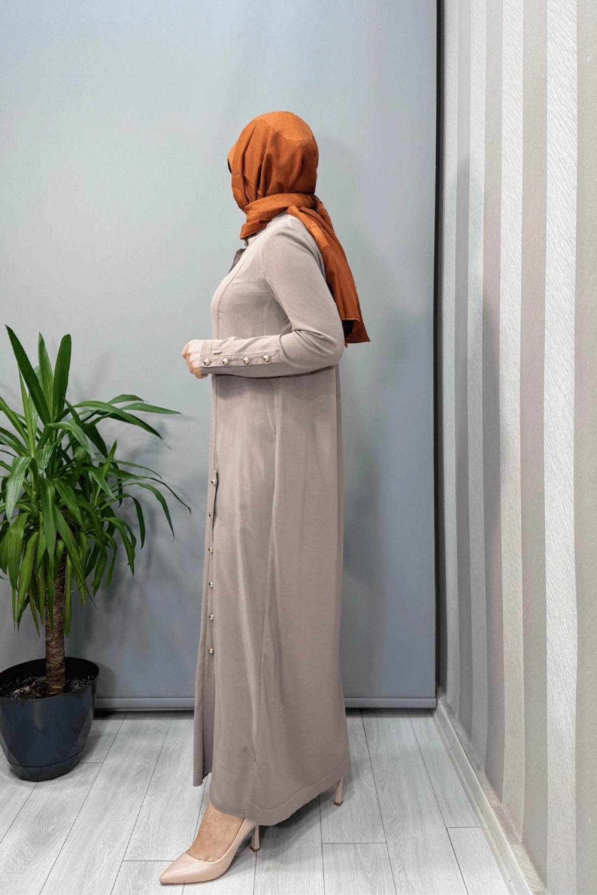 Miss Dalida Dik Yaka Düğme Detaylı Elbise Mink T25Y-4023