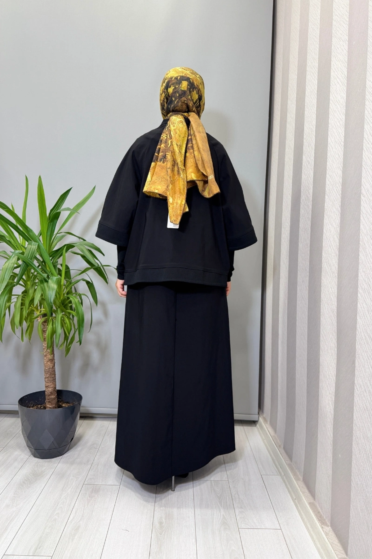 Miss Dalida Dik Yaka Fermuarlı Ceket Siyah T25PF-8203