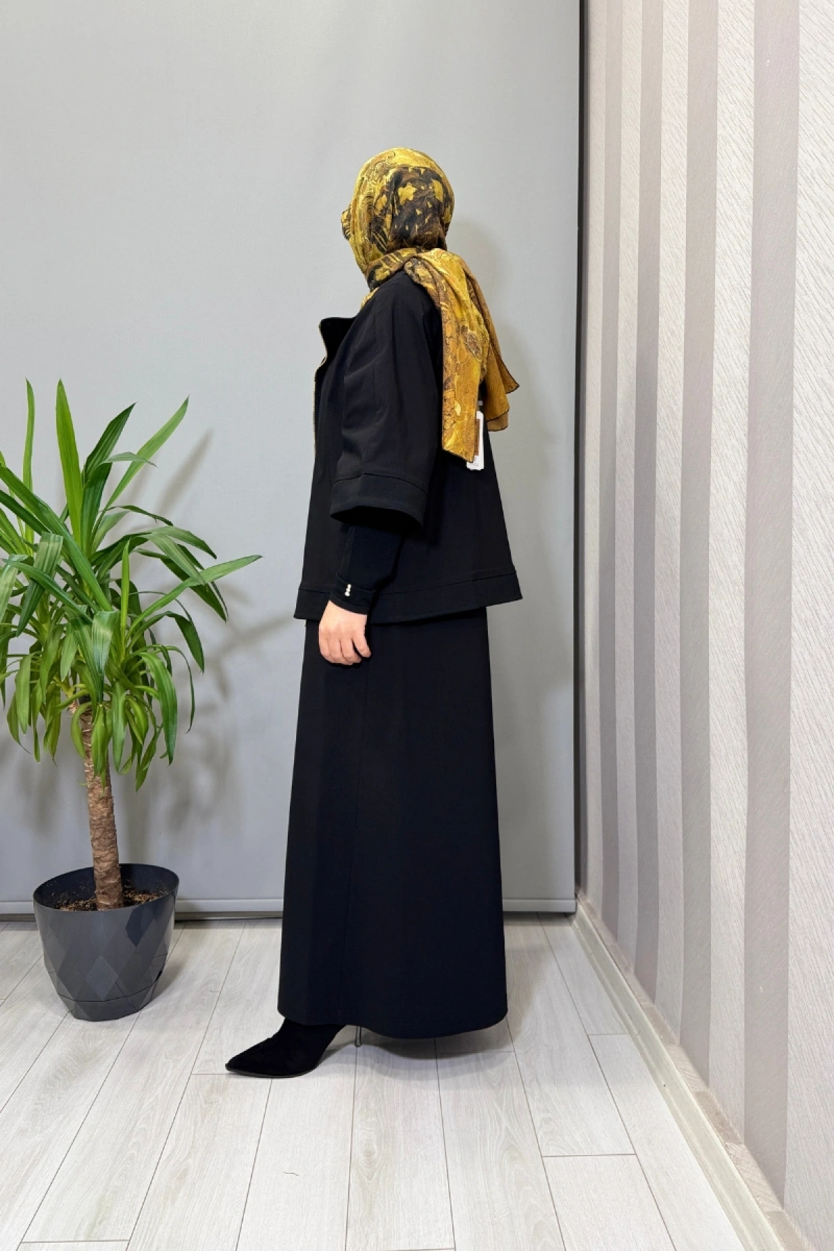 Miss Dalida Dik Yaka Fermuarlı Ceket Siyah T25PF-8203