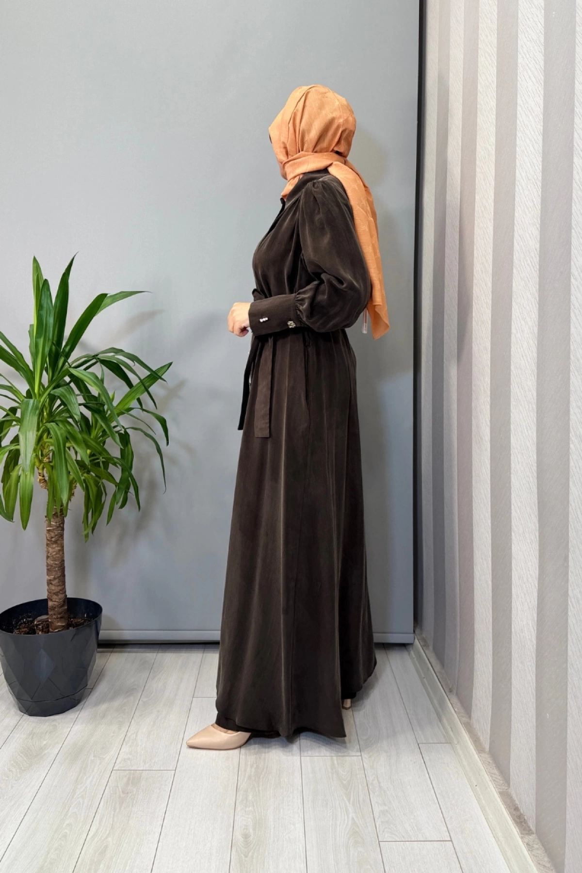Miss Dalida Düğme Detaylı Kuşaklı Gömlek Yaka Elbise Kahve T25Y-4020
