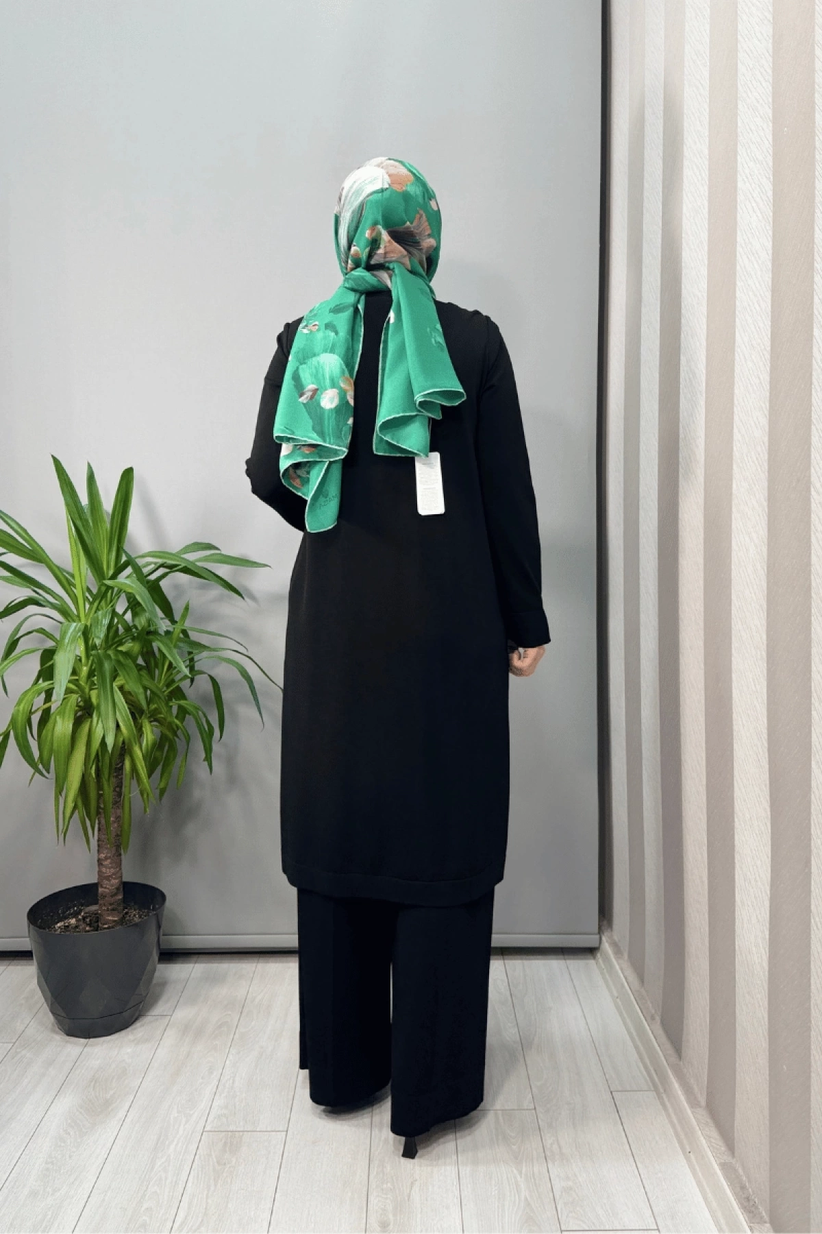 Miss Dalida Fermuar Detaylı Triko Tunik Siyah T25Y-6017