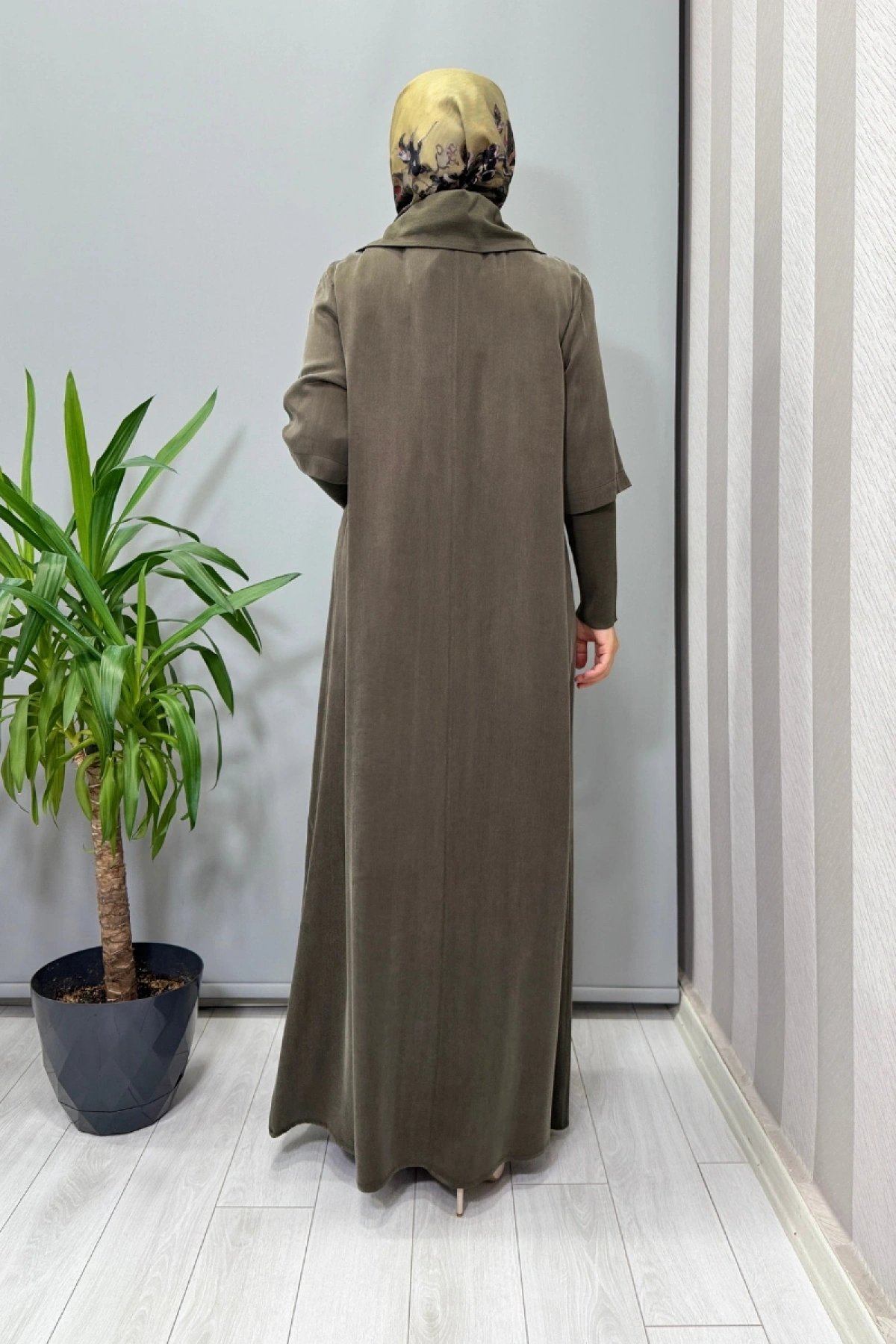 Miss Dalida Fermuar ve Triko Detaylı Cupro Elbise Haki T26K-4006