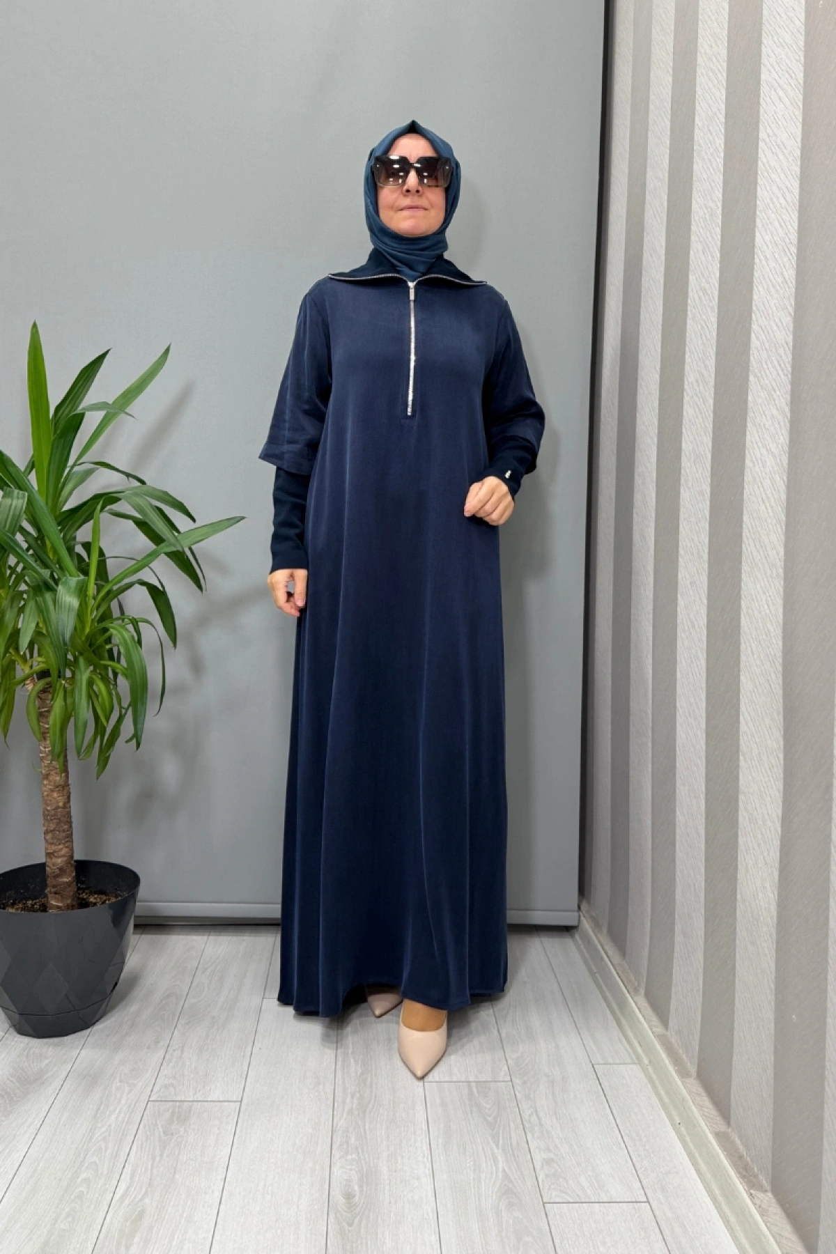 Miss Dalida Fermuar ve Triko Detaylı Cupro Elbise Lacivert T26K-4006