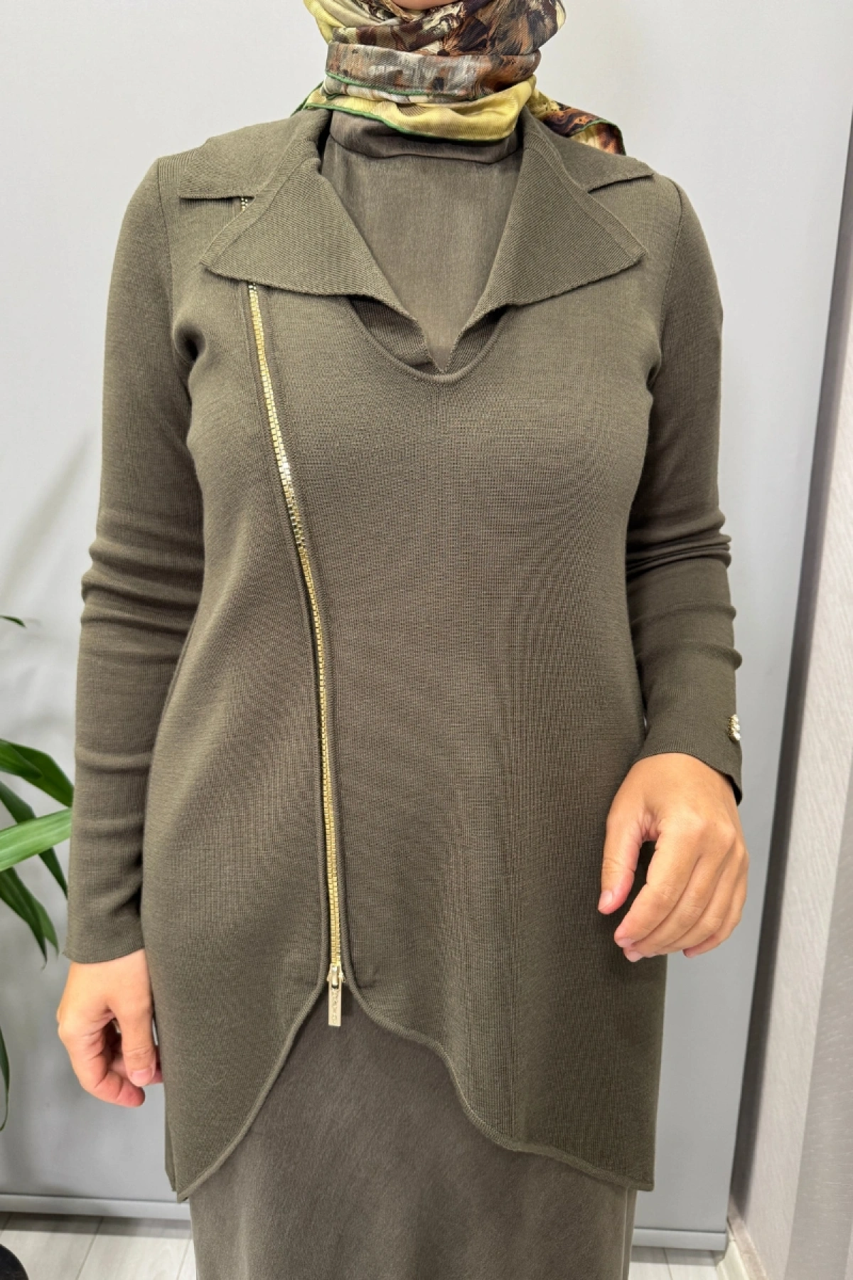 Miss Dalida Gömlek Yaka Fermuar Detaylı Triko Hırka Haki T26K-0001