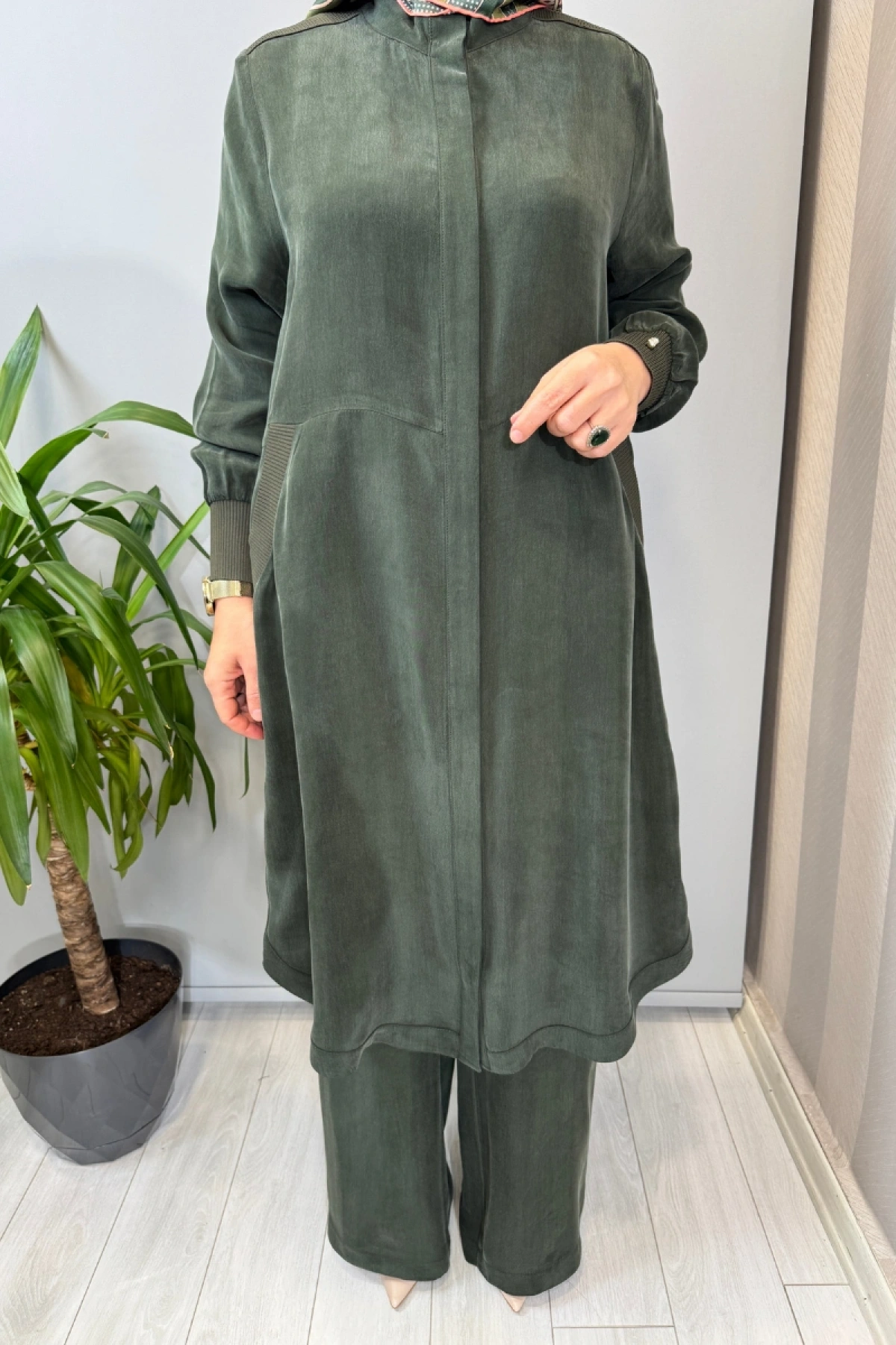 Miss Dalida Hakim Yaka Cepli Cupro Kap Haki T26Y-8008