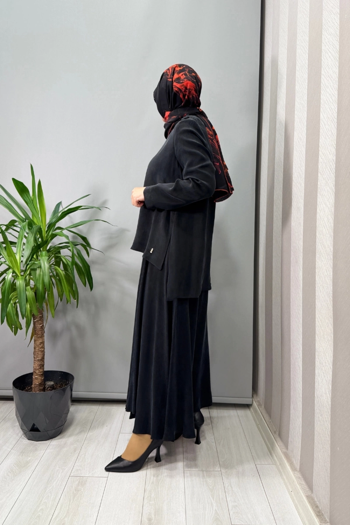 Miss Dalida Omuz Düğme Detaylı Bluz Siyah T25Y-6067