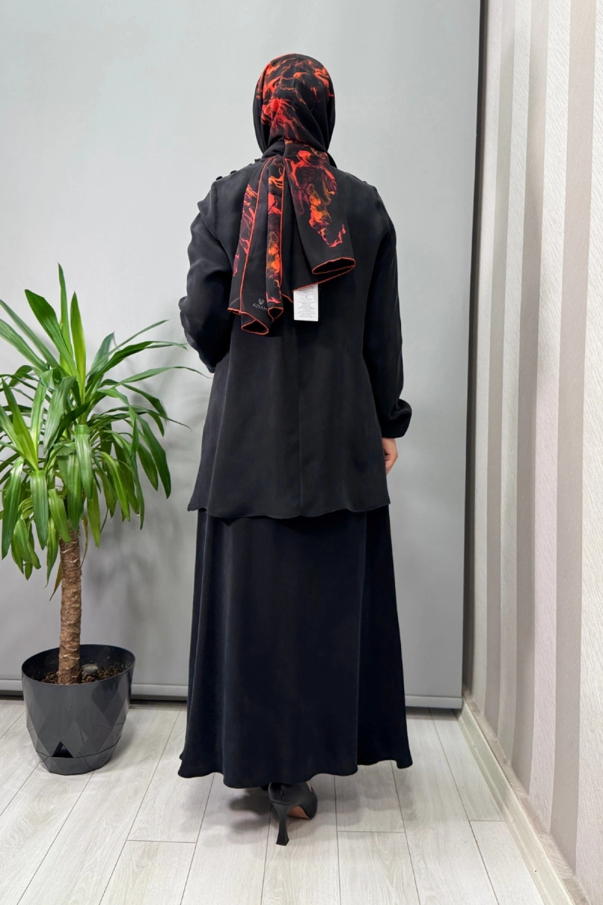 Miss Dalida Omuz Düğme Detaylı Bluz Siyah T25Y-6067