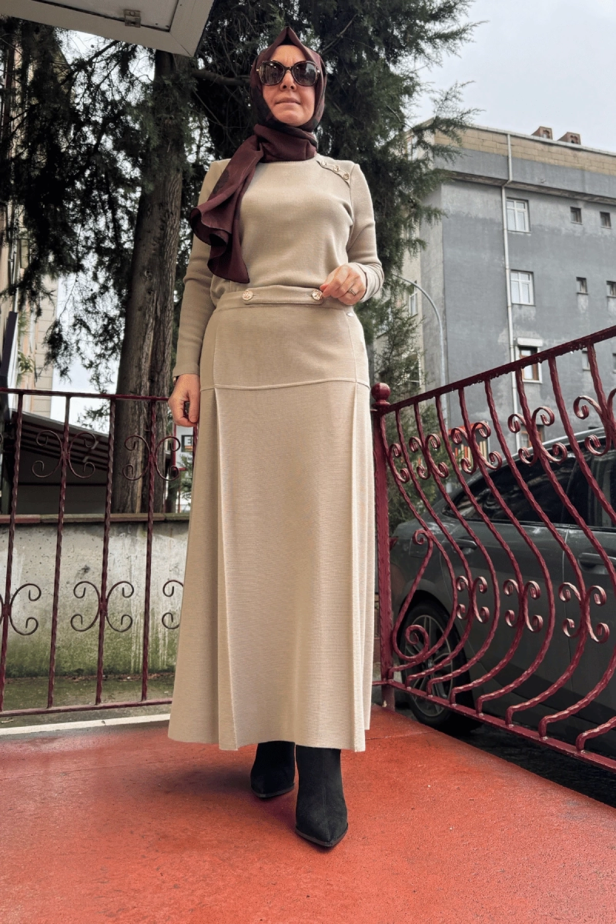 Miss Dalida مع تفاصيل زرين في الأمام، تونيك ترايكو حجري T25K-6018