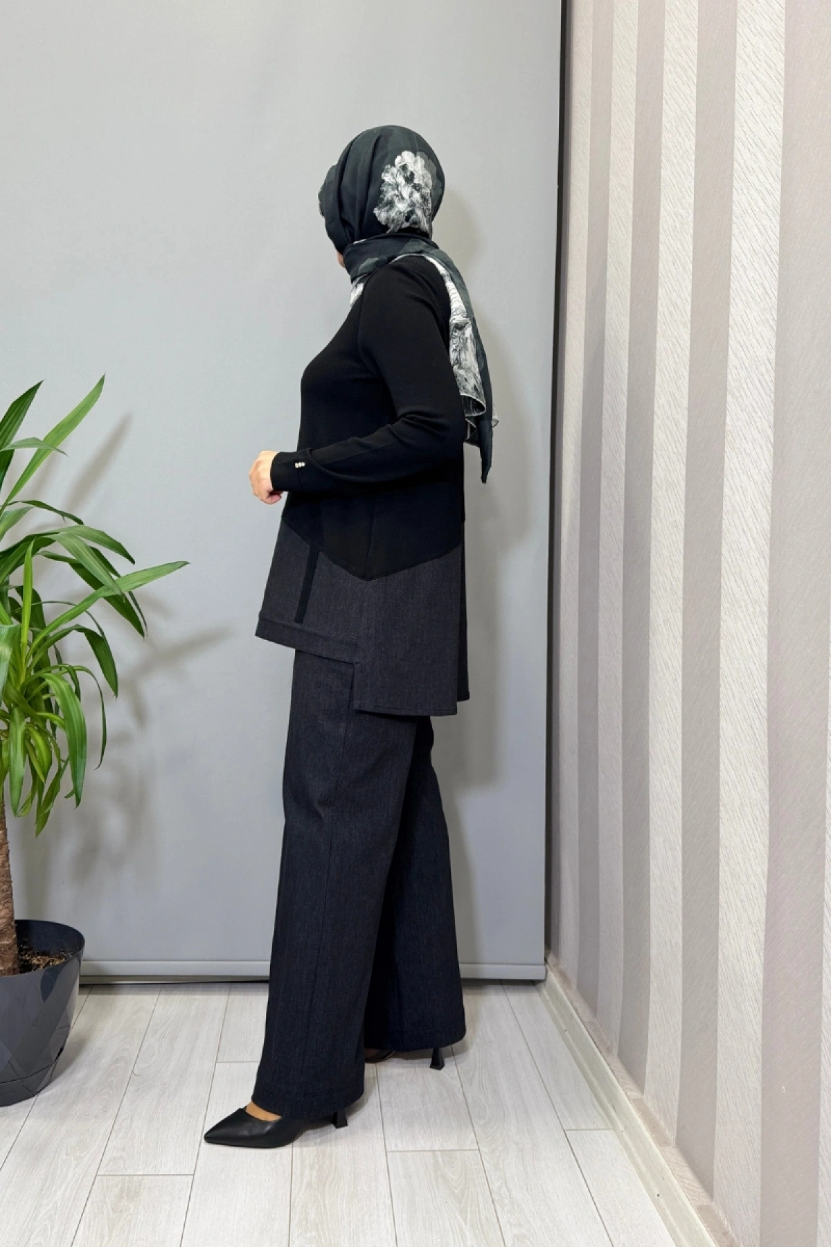 Miss Dalida Triko Denim Detaylı Tunik ve Boru Paça Pantolon Takım Siyah T25PF-6018 (7008)