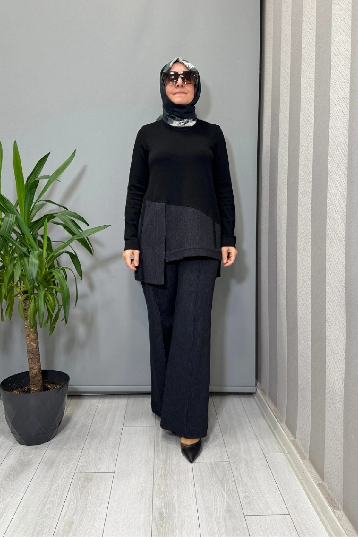 Miss Dalida Triko Denim Detaylı Tunik ve Boru Paça Pantolon Takım Siyah T25PF-6018 (7008)