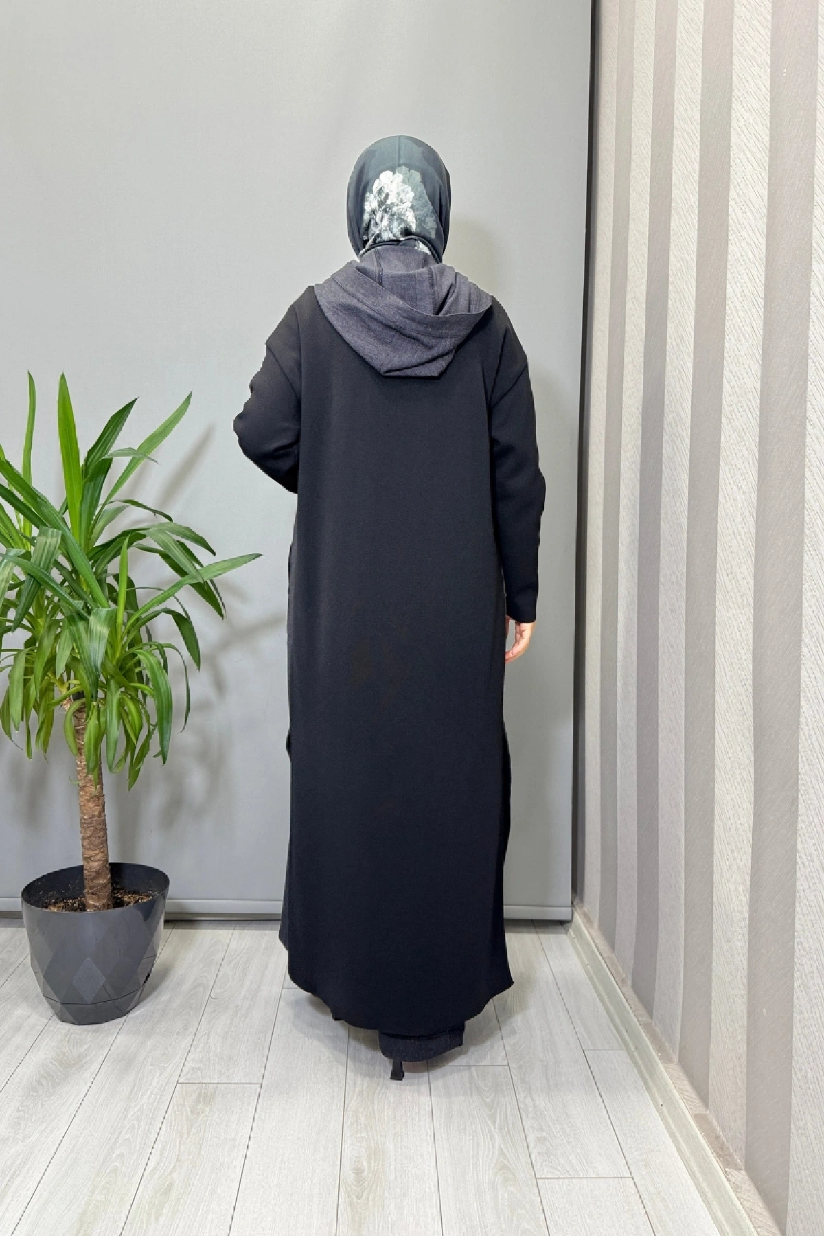 Miss Dalida Triko Detaylı Uzun Denim Kap Siyah T25PF-8010