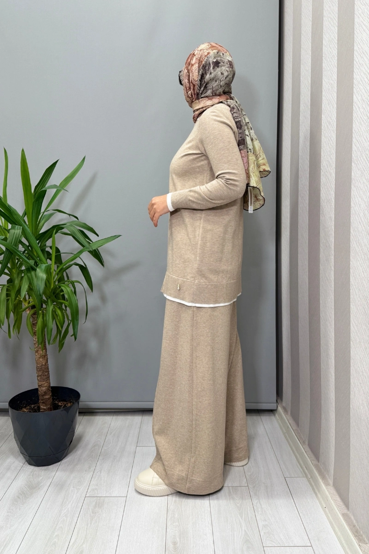 Miss Dalida Yakası Yırtmaçlı Triko Tunik Vizon T25PF-6002