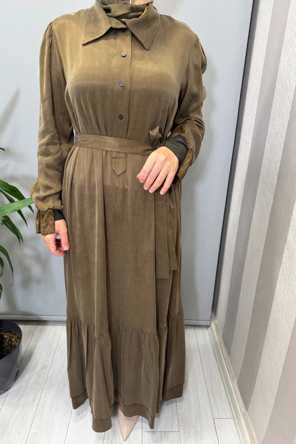 Misswhence Arkası Desenli Cupra İpek Elbise Yeşil 38827